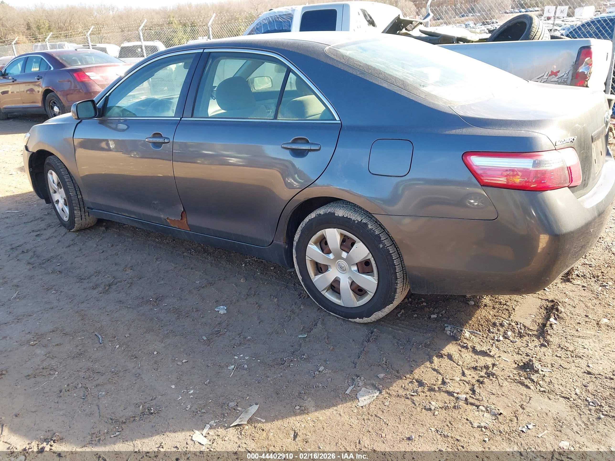 2007 Toyota Camry Le Gray vin: 4T1BE46K57U580869