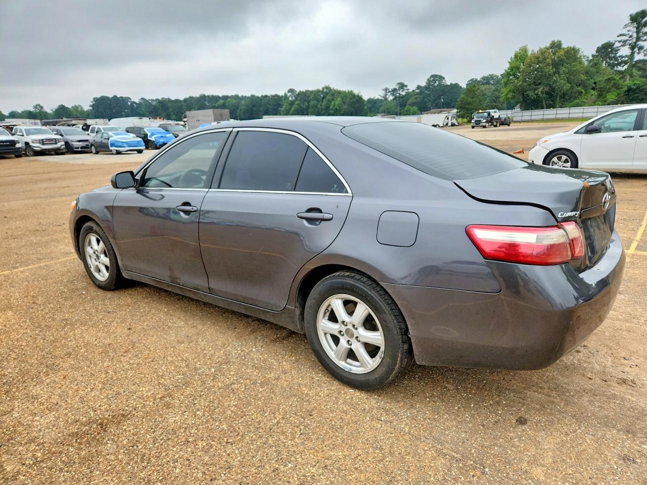 2007 Toyota Camry Le Charcoal vin: 4T1BE46K57U585912