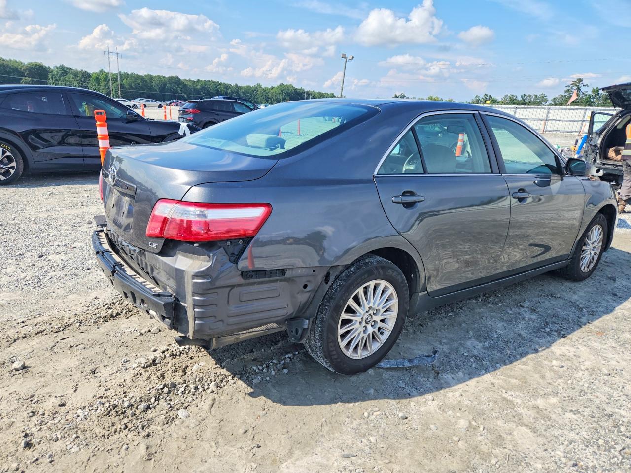 2007 Toyota Camry Le Gray vin: 4T1BE46K57U607388