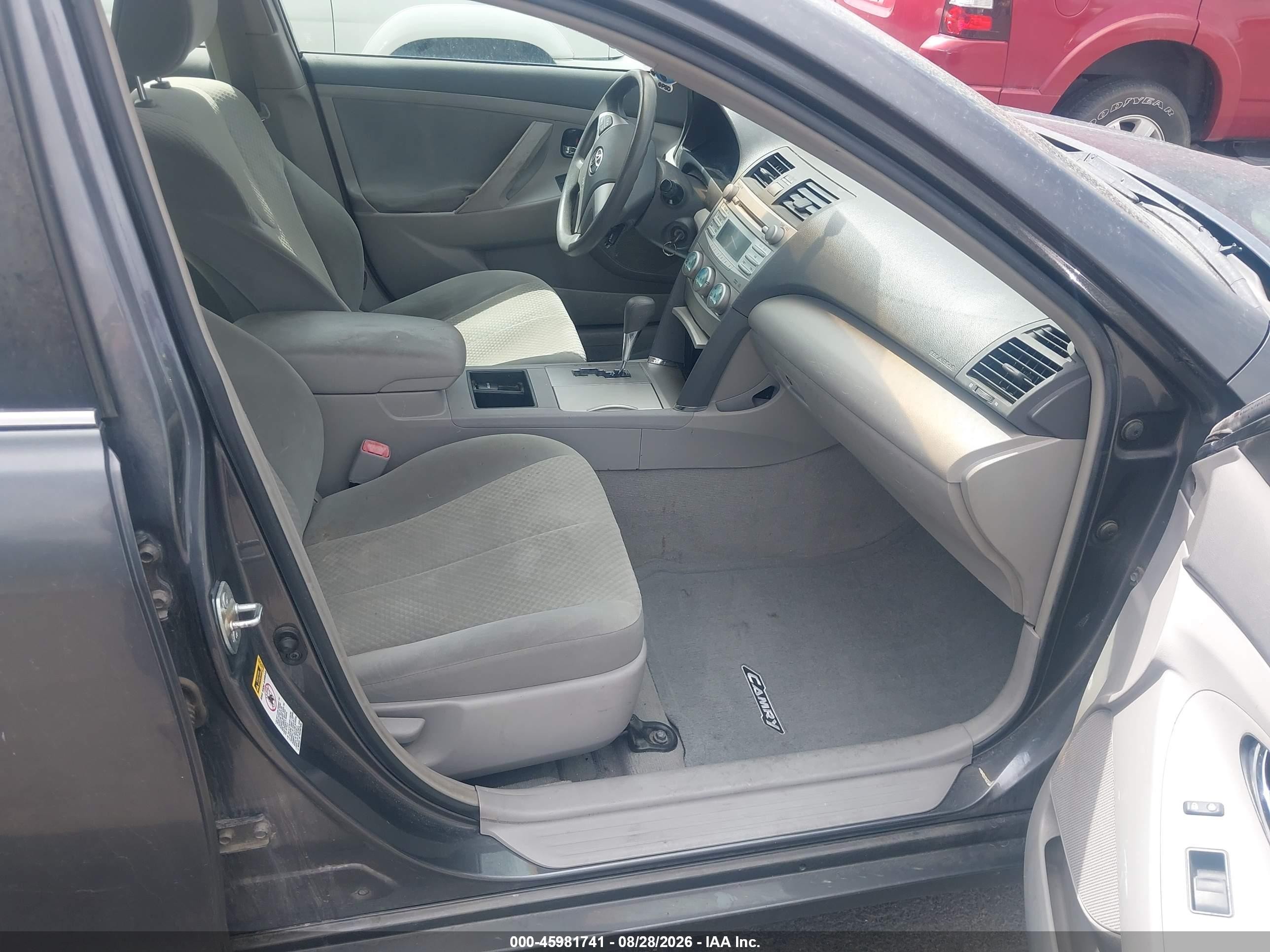 2007 Toyota Camry Le Gray vin: 4T1BE46K57U616852