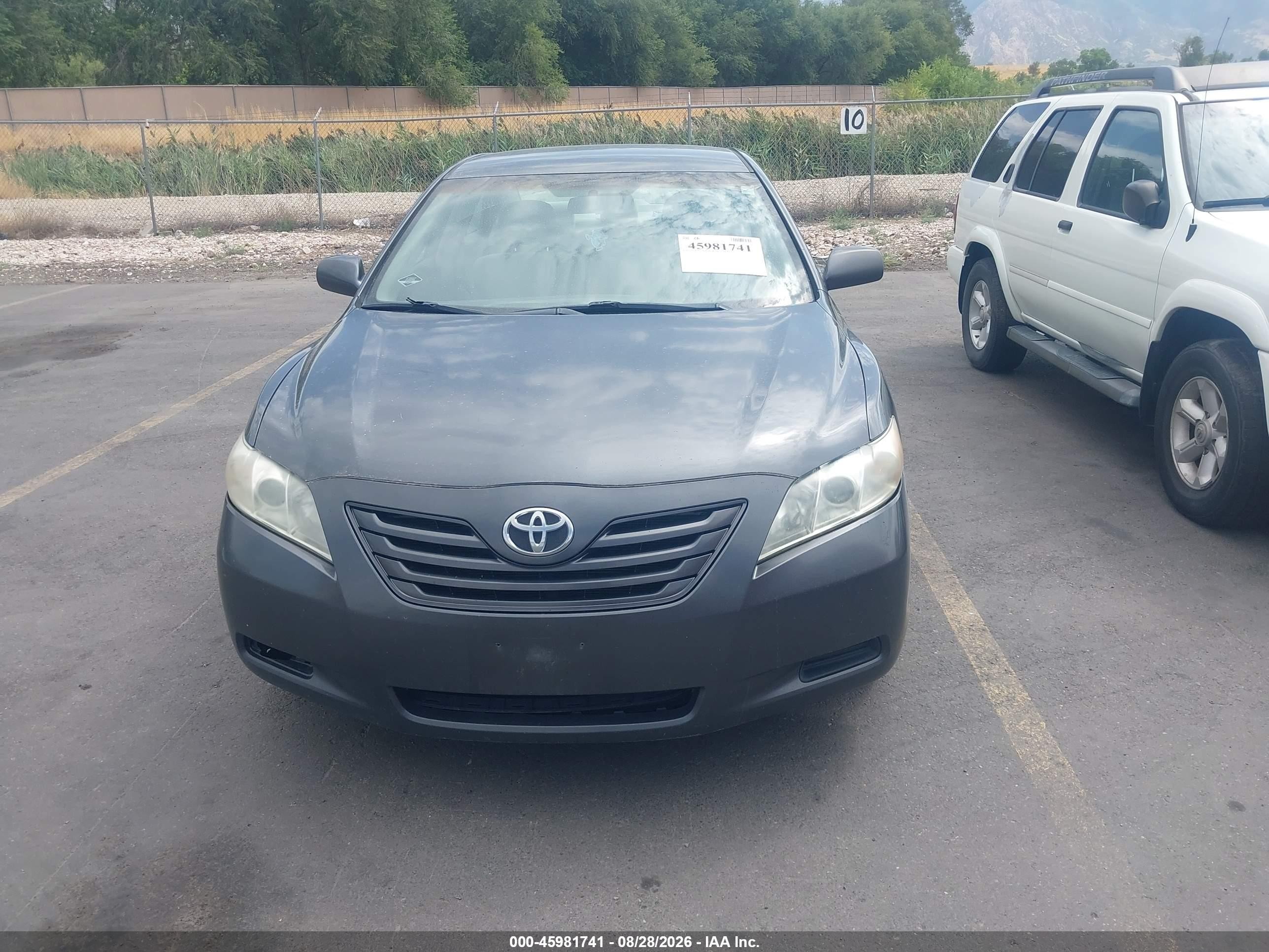 2007 Toyota Camry Le Gray vin: 4T1BE46K57U616852