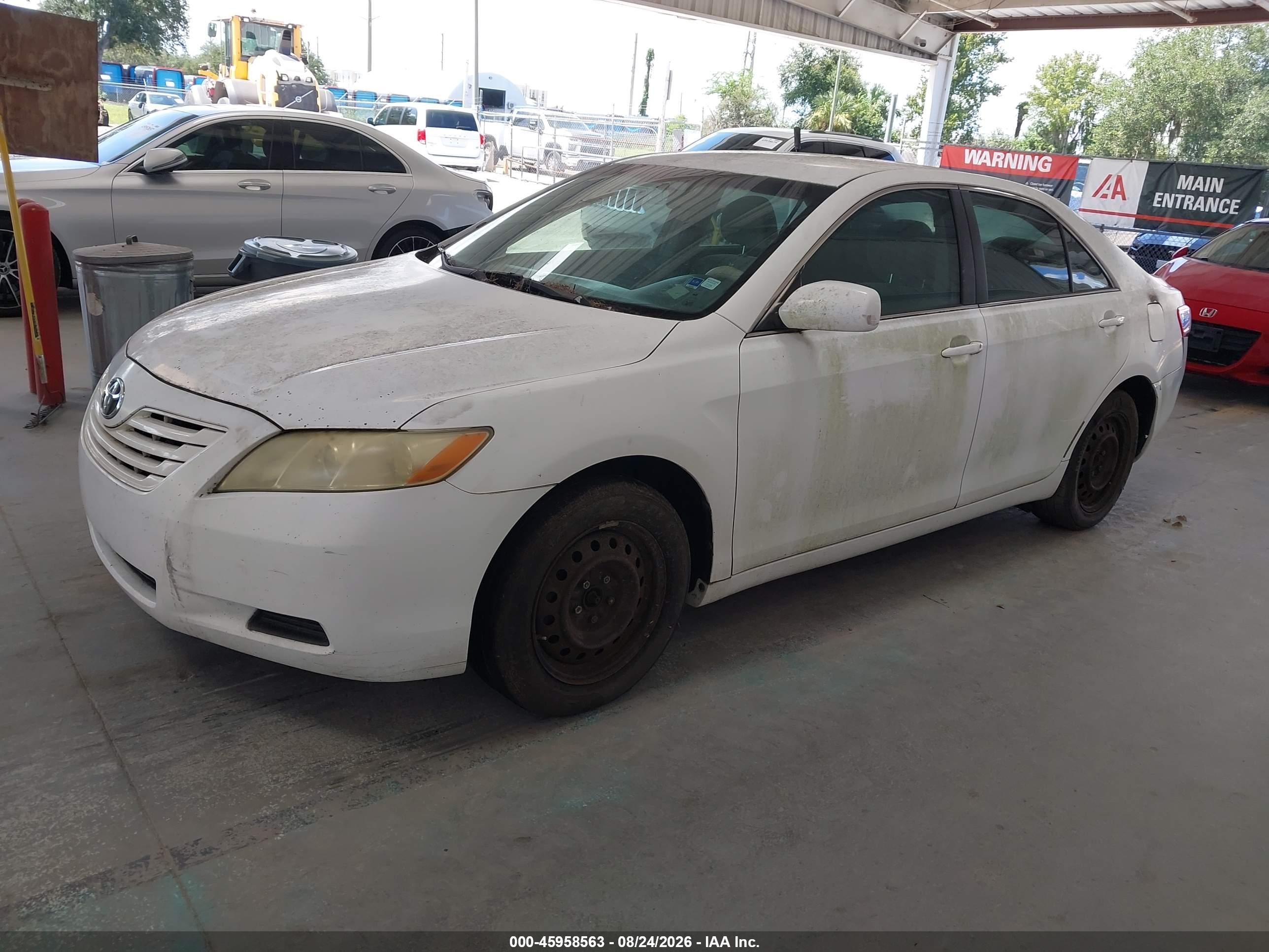 2007 Toyota Camry Le White vin: 4T1BE46K57U627771
