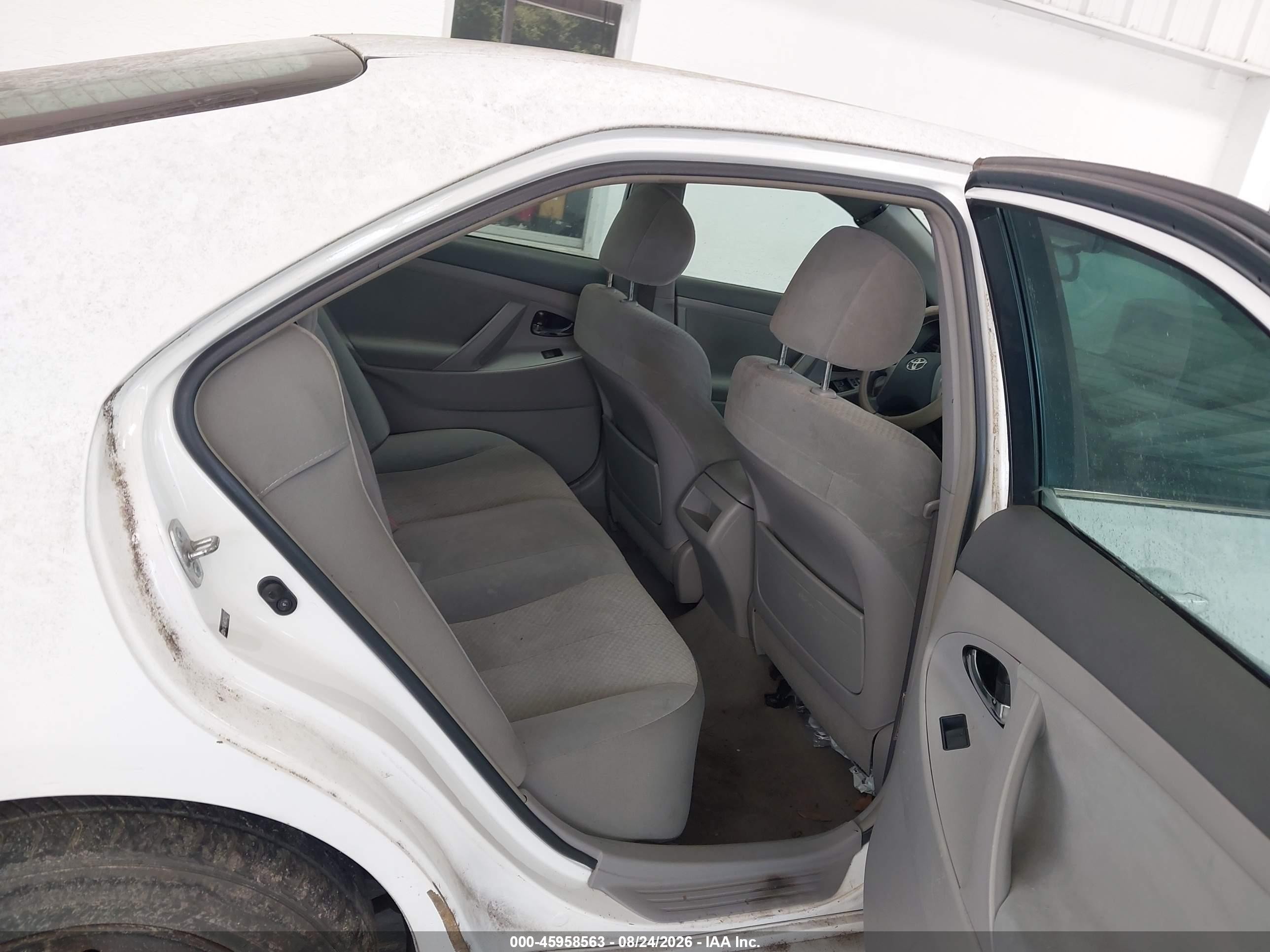 2007 Toyota Camry Le White vin: 4T1BE46K57U627771