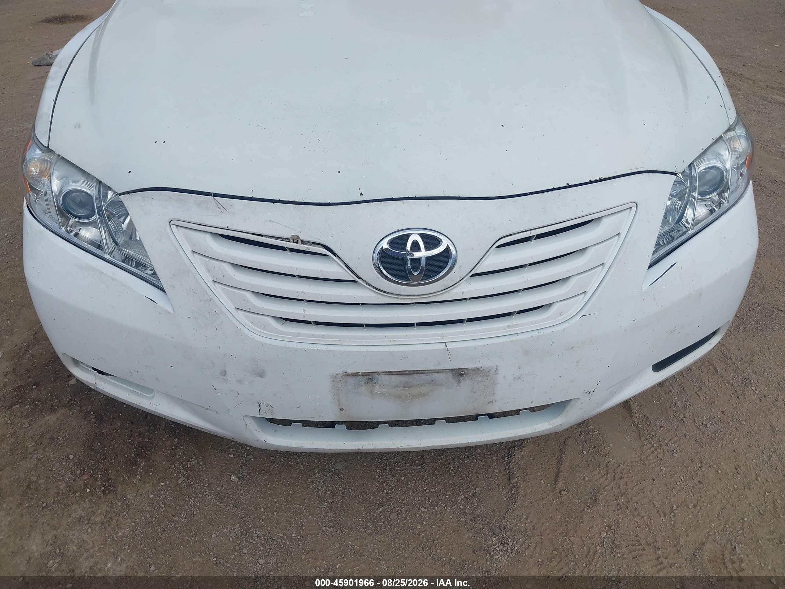2007 Toyota Camry Le White vin: 4T1BE46K57U631822