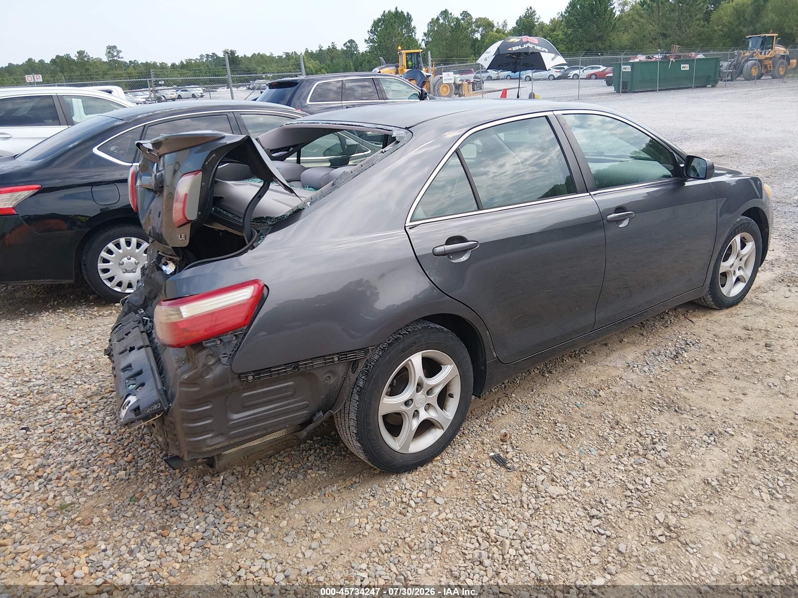 2007 Toyota Camry Le Gray vin: 4T1BE46K57U644053