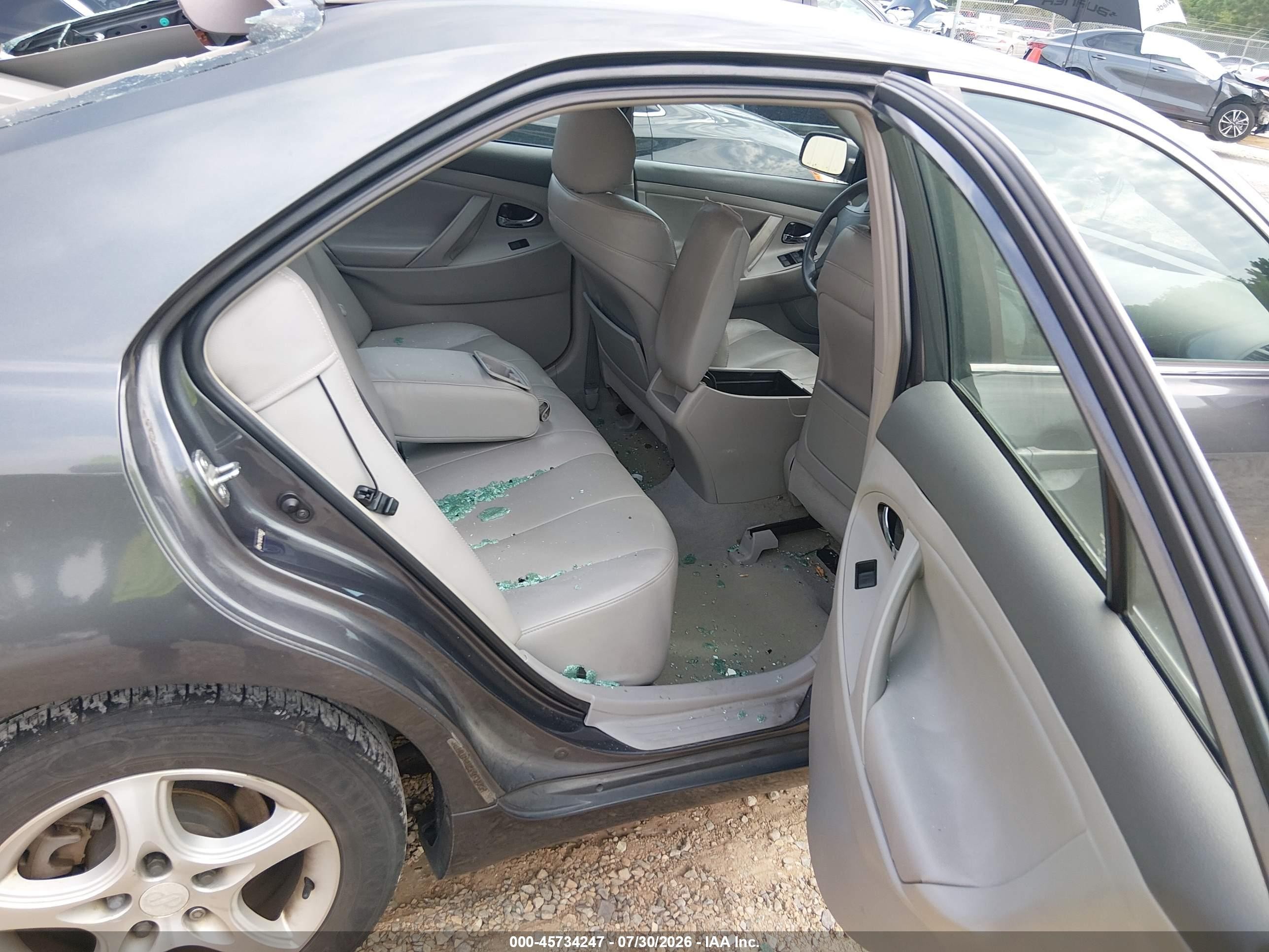 2007 Toyota Camry Le Gray vin: 4T1BE46K57U644053
