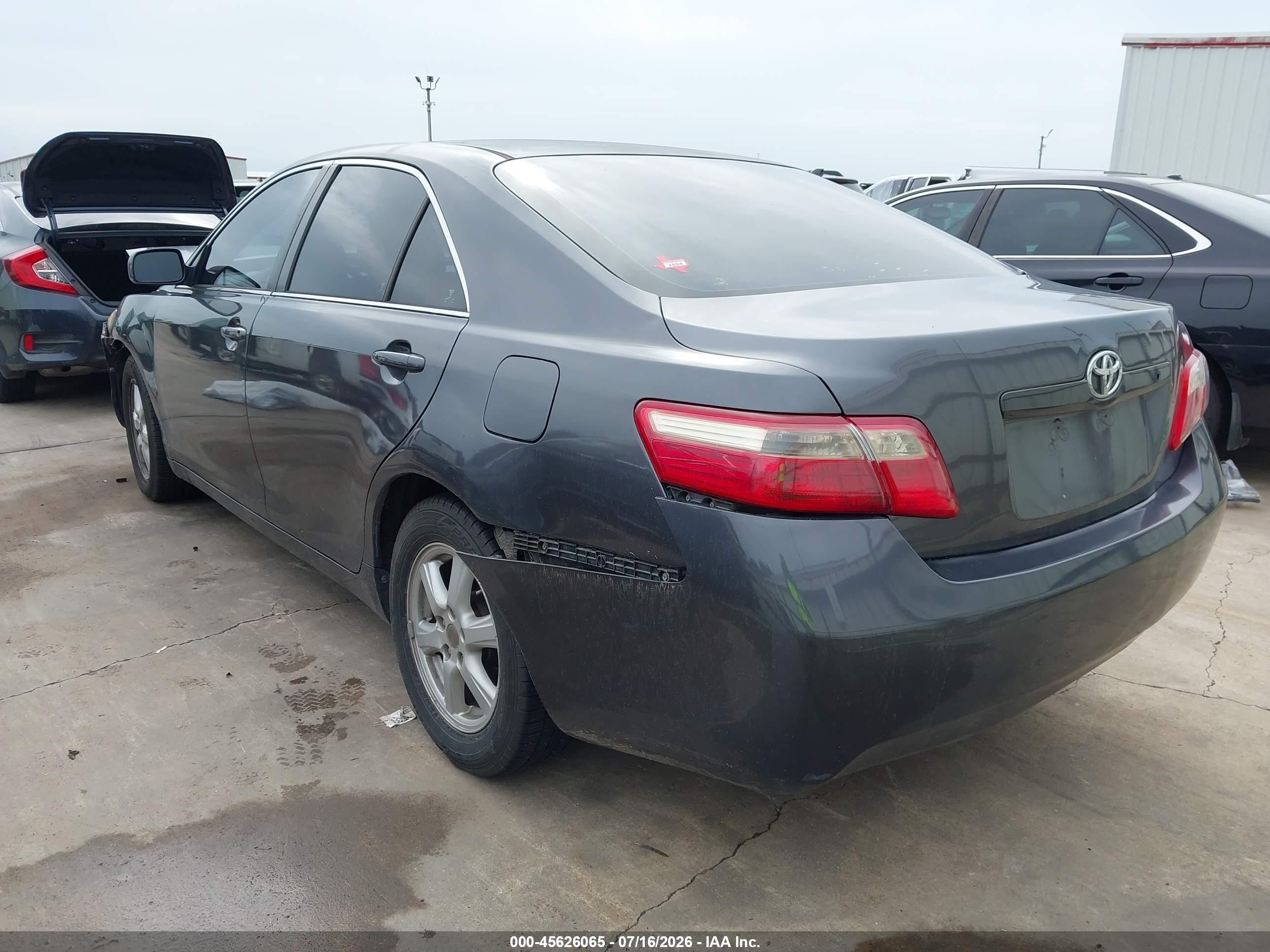 2007 Toyota Camry Le Gray vin: 4T1BE46K57U665372