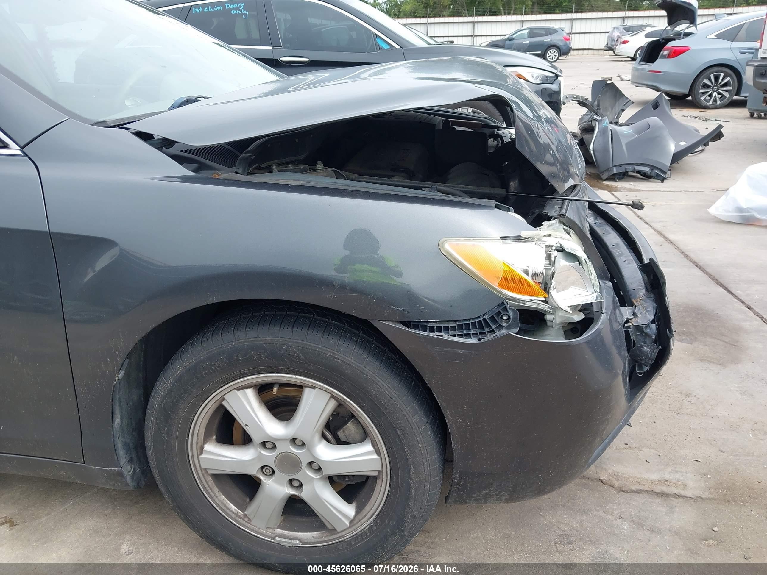 2007 Toyota Camry Le Gray vin: 4T1BE46K57U665372