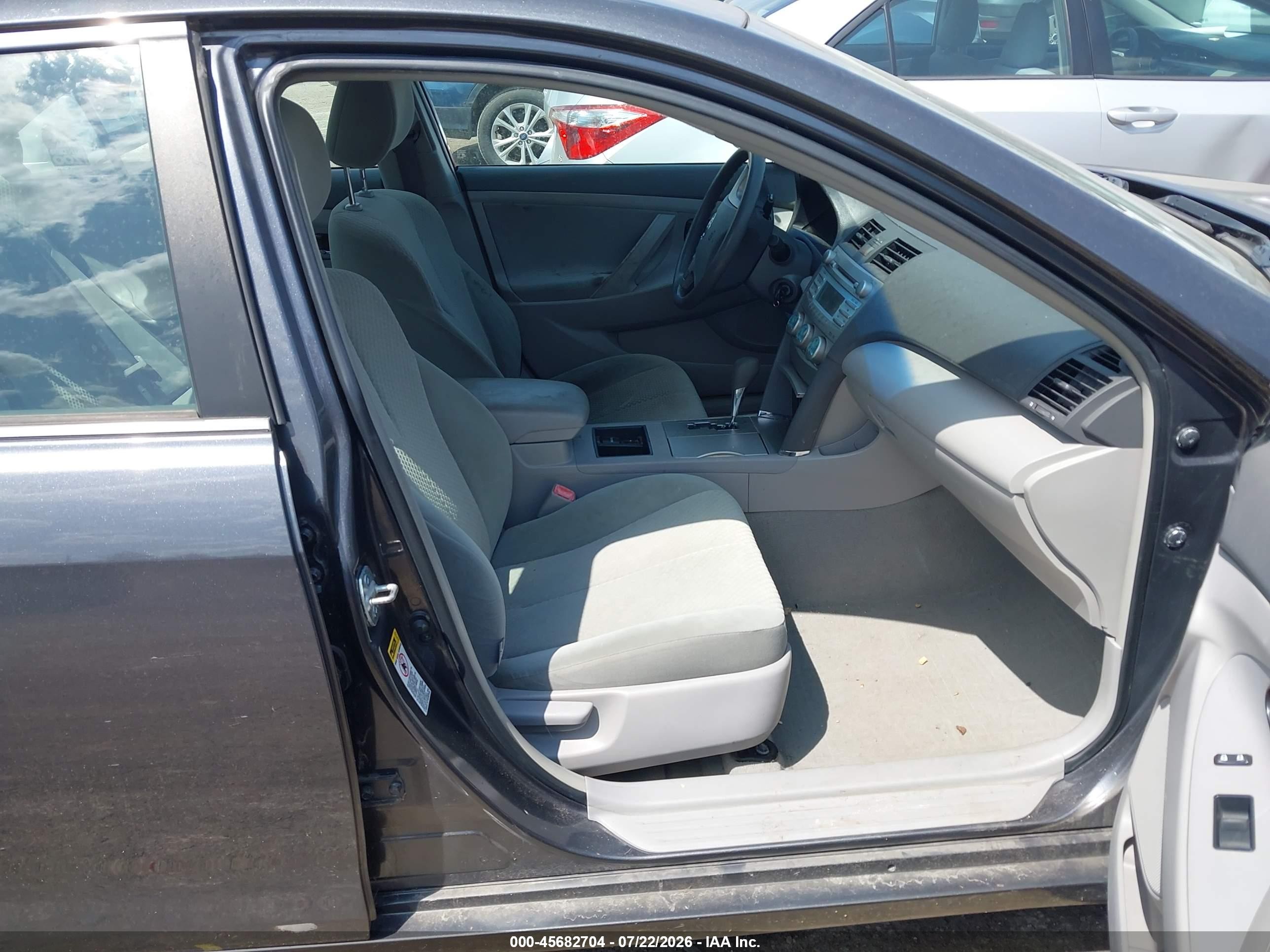 2007 Toyota Camry Le Серый vin: 4T1BE46K57U670264