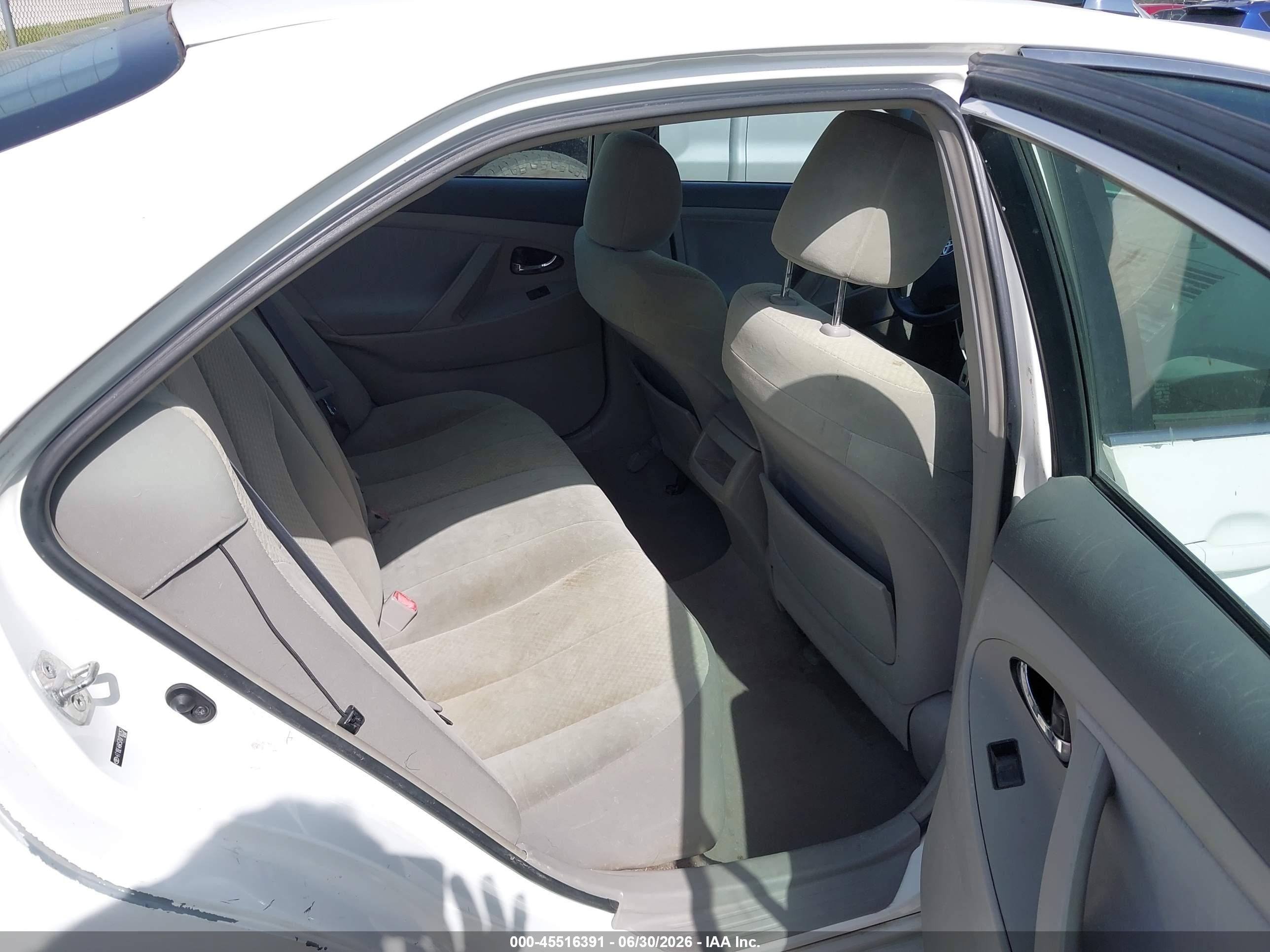 2007 Toyota Camry Ce White vin: 4T1BE46K57U710357
