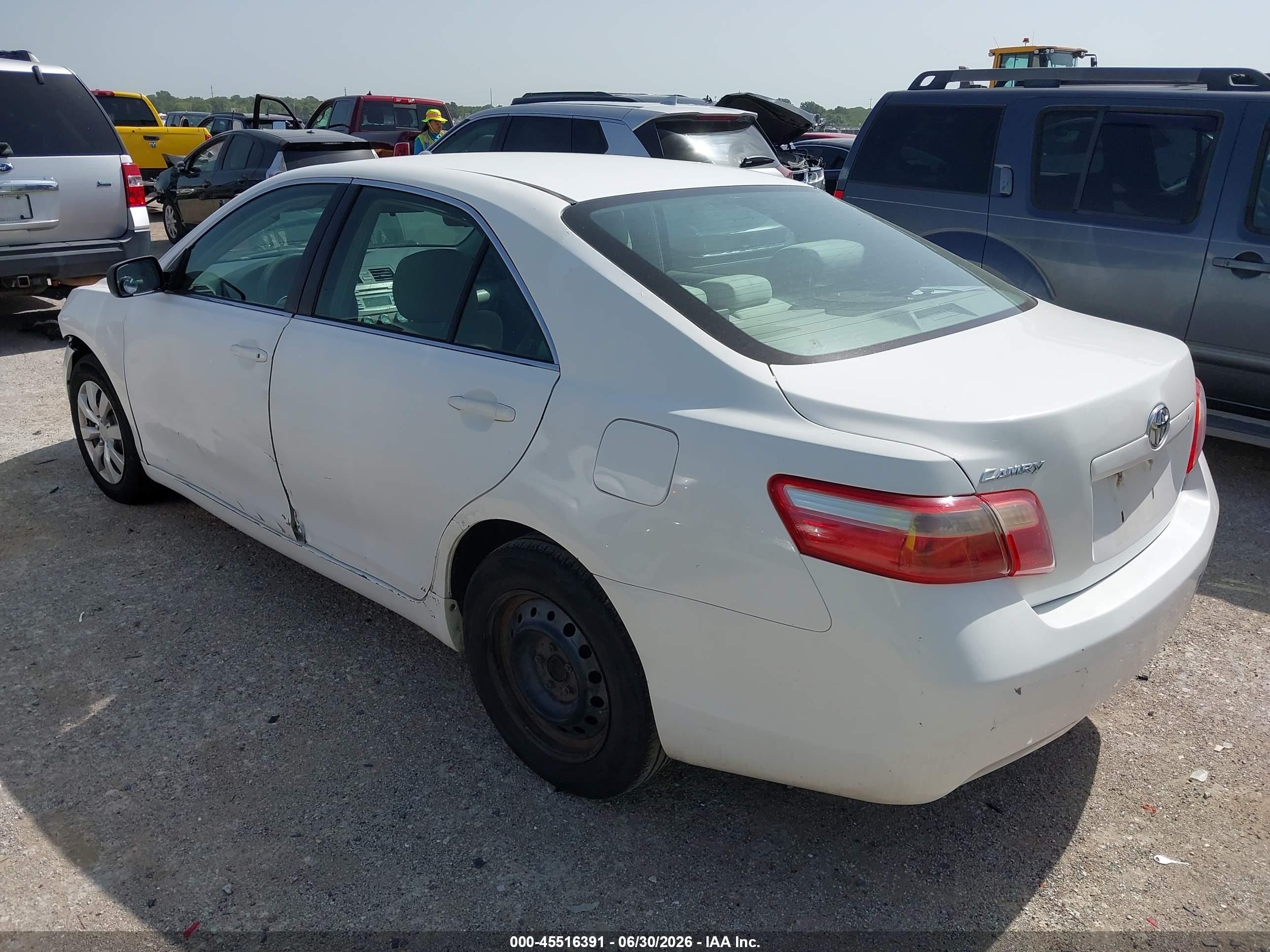 2007 Toyota Camry Ce White vin: 4T1BE46K57U710357