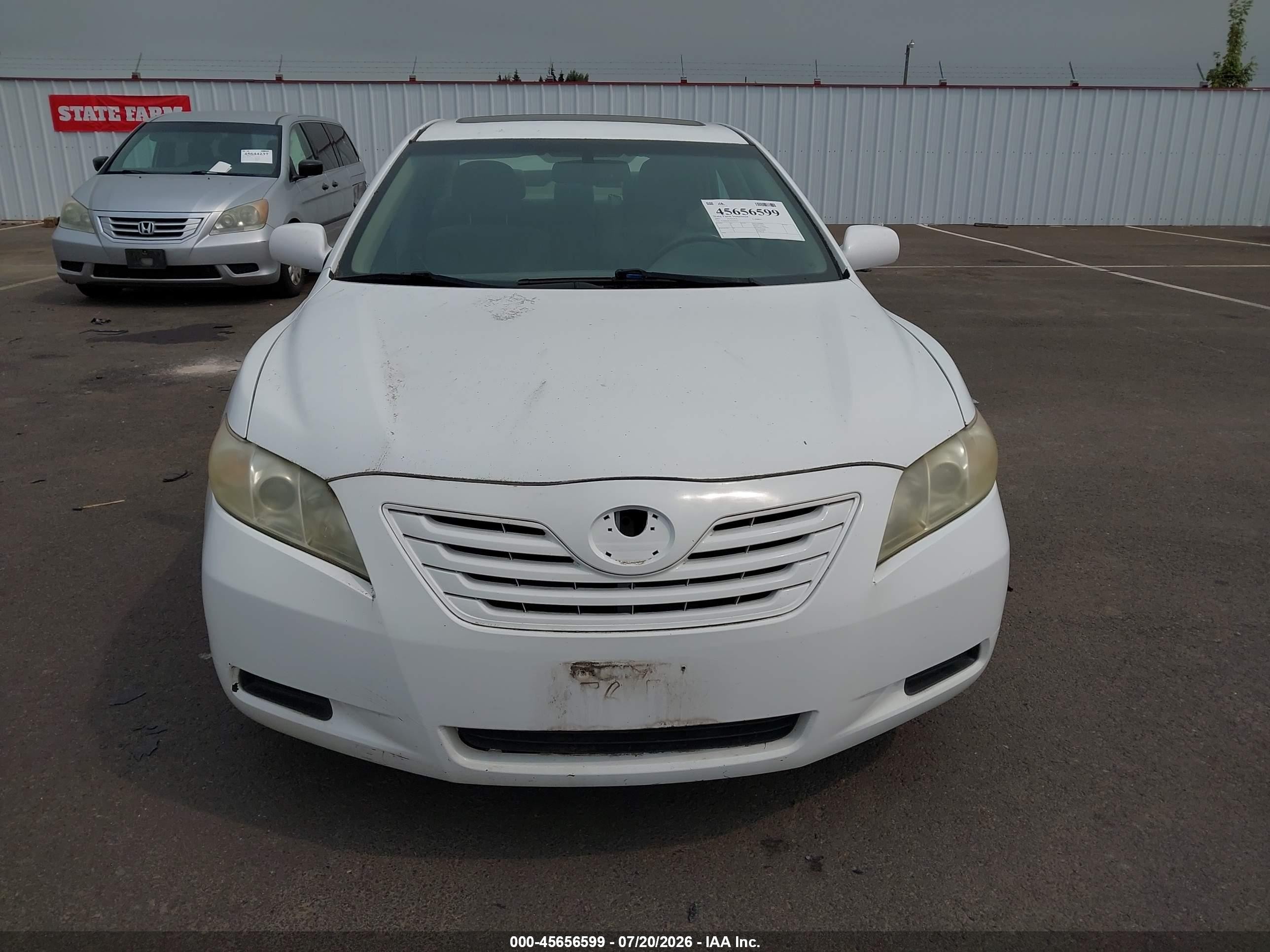 2007 Toyota Camry Le White vin: 4T1BE46K57U723951