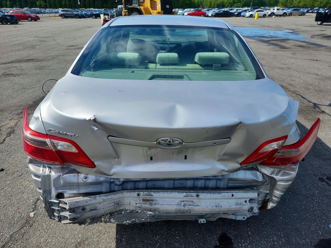 2008 Toyota Camry Le Silver vin: 4T1BE46K58U220101