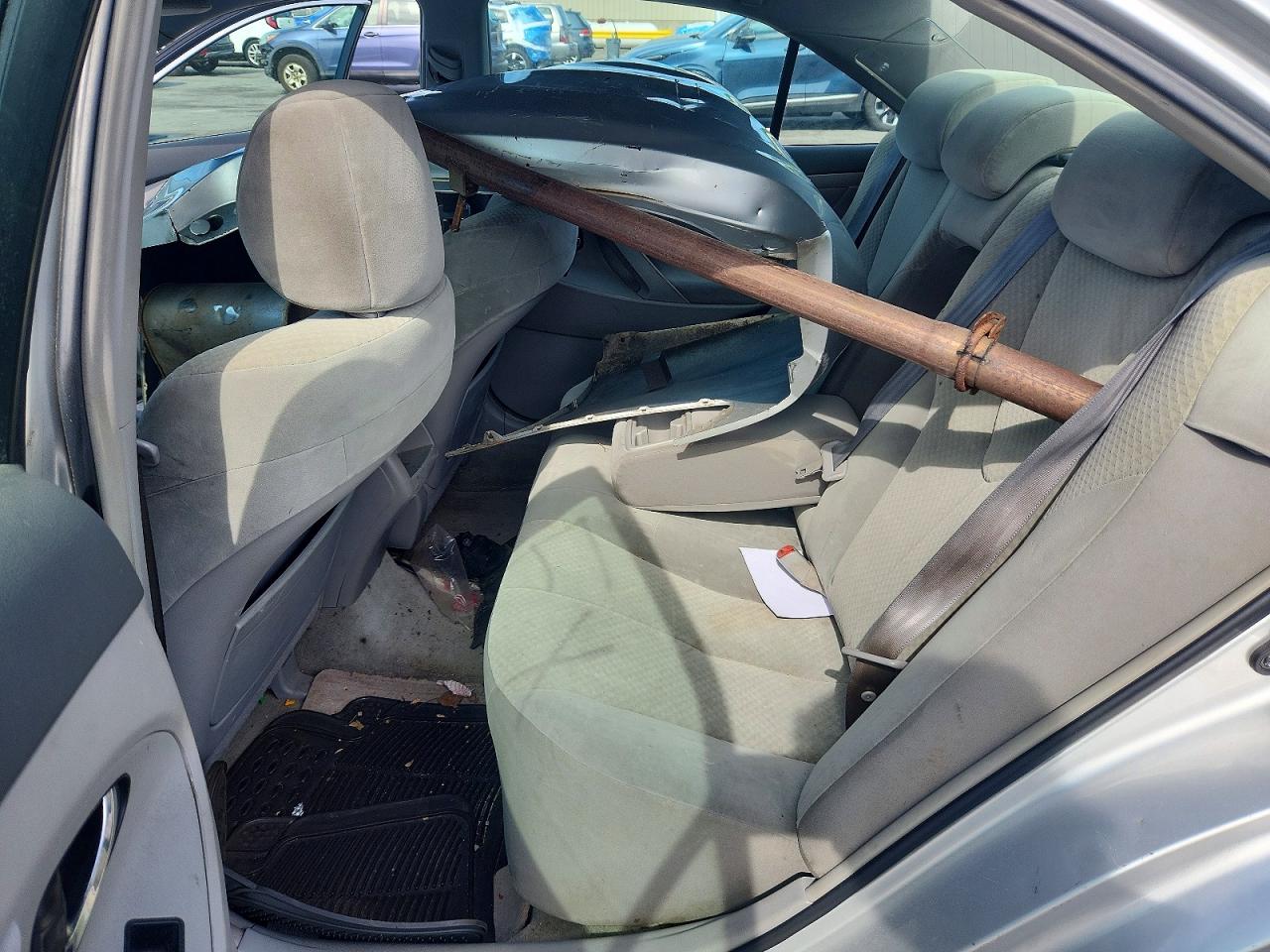 2008 Toyota Camry Le Silver vin: 4T1BE46K58U220101