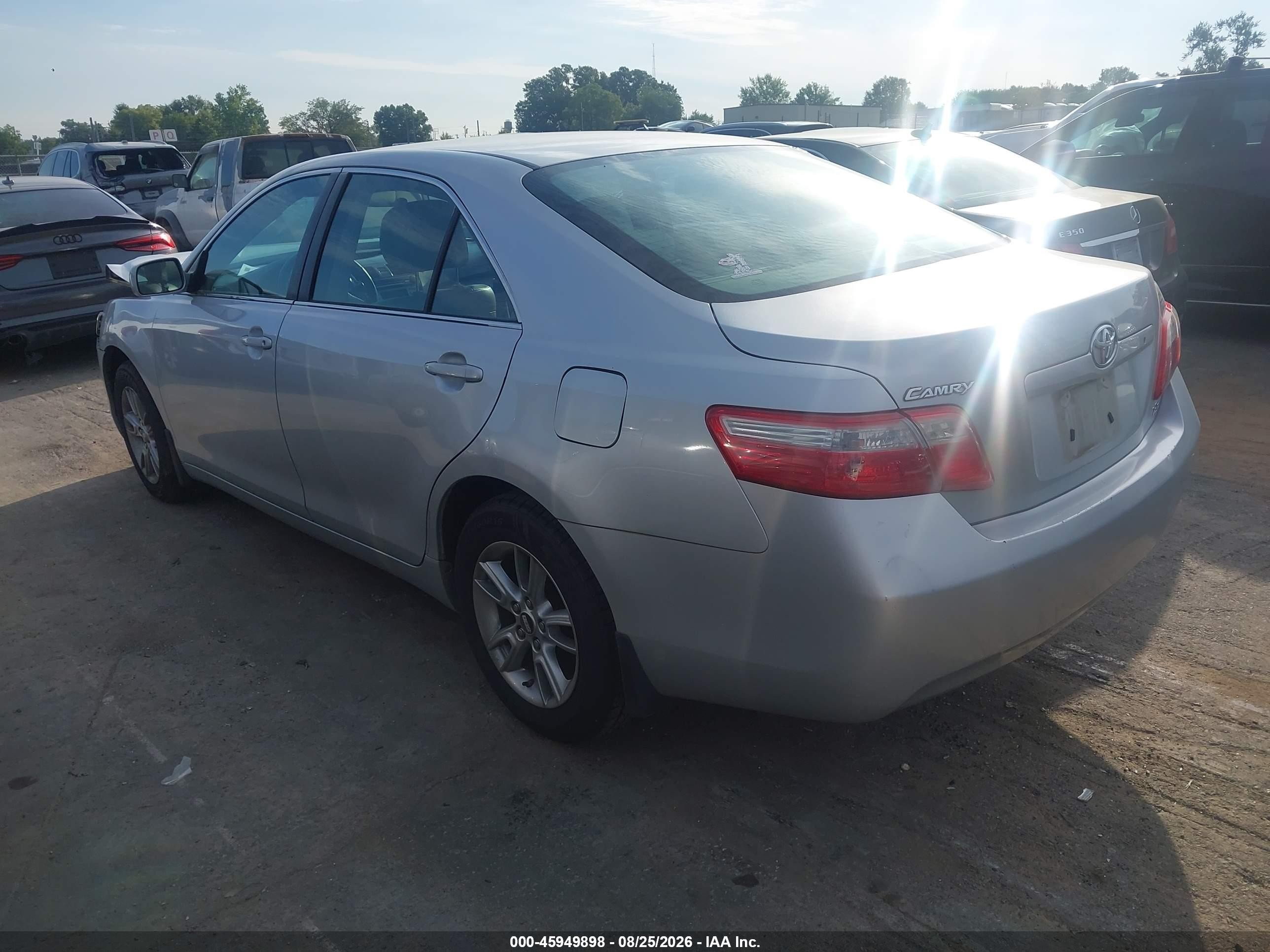 2008 Toyota Camry Le Silver vin: 4T1BE46K58U261571