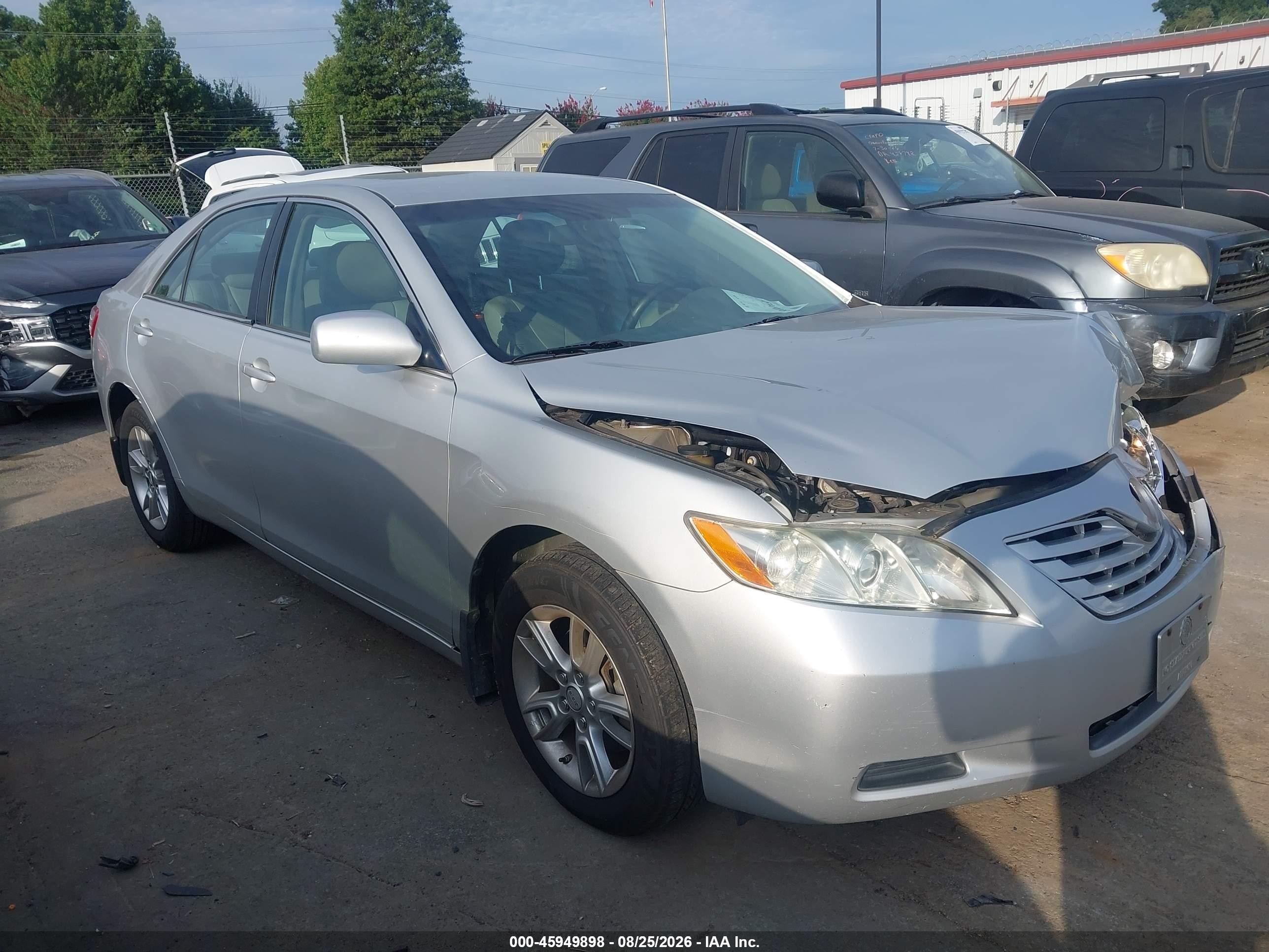 2008 Toyota Camry Le Silver vin: 4T1BE46K58U261571