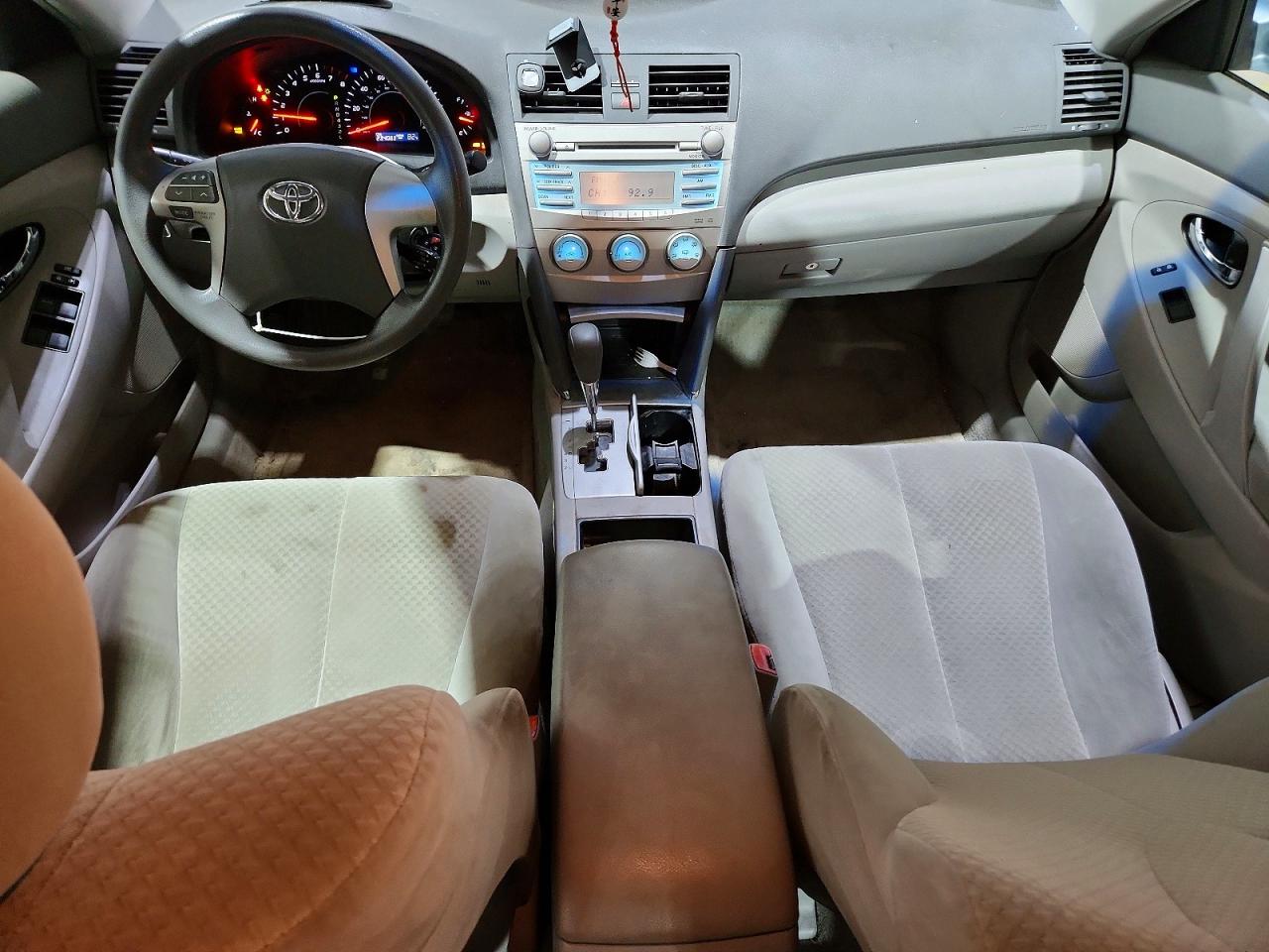 2008 Toyota Camry Le Blue vin: 4T1BE46K58U732313
