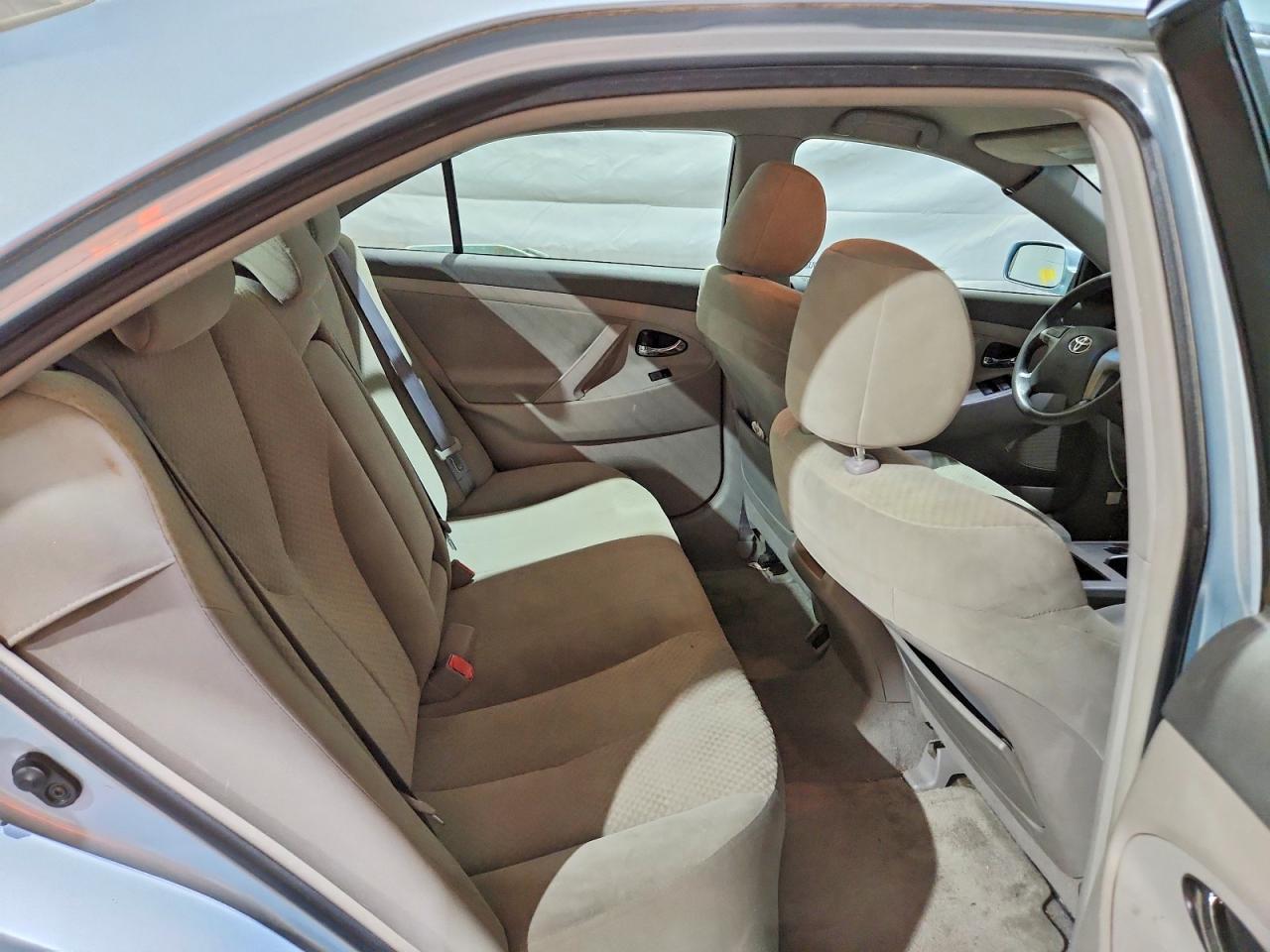 2008 Toyota Camry Le Blue vin: 4T1BE46K58U732313
