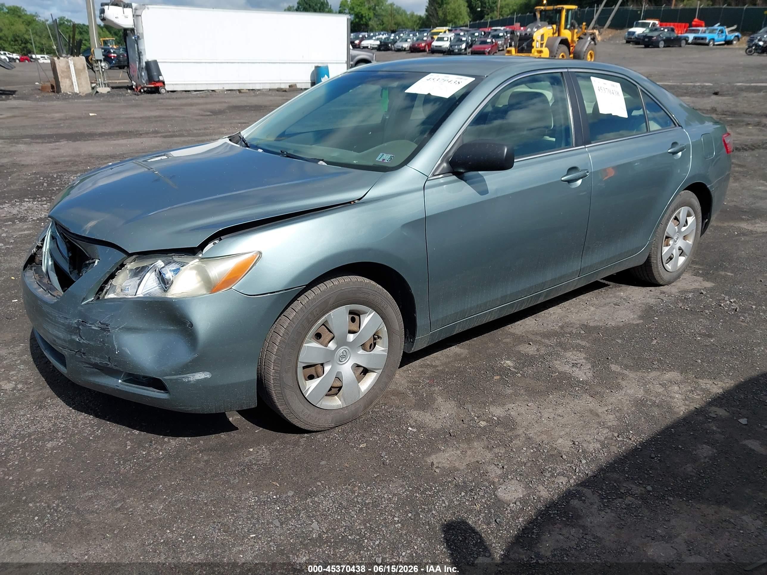 2008 Toyota Camry Le Green vin: 4T1BE46K58U751928