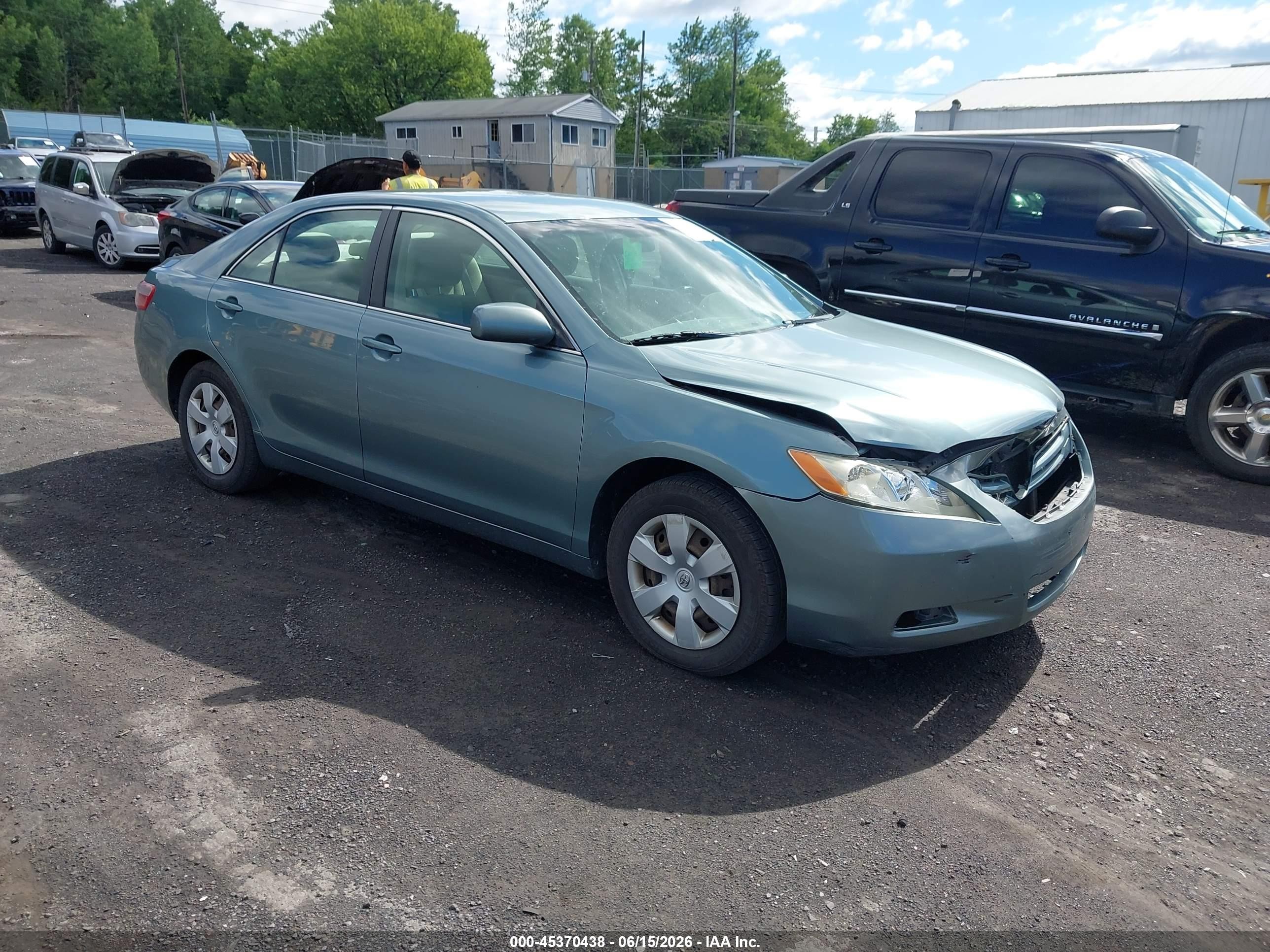 2008 Toyota Camry Le Green vin: 4T1BE46K58U751928