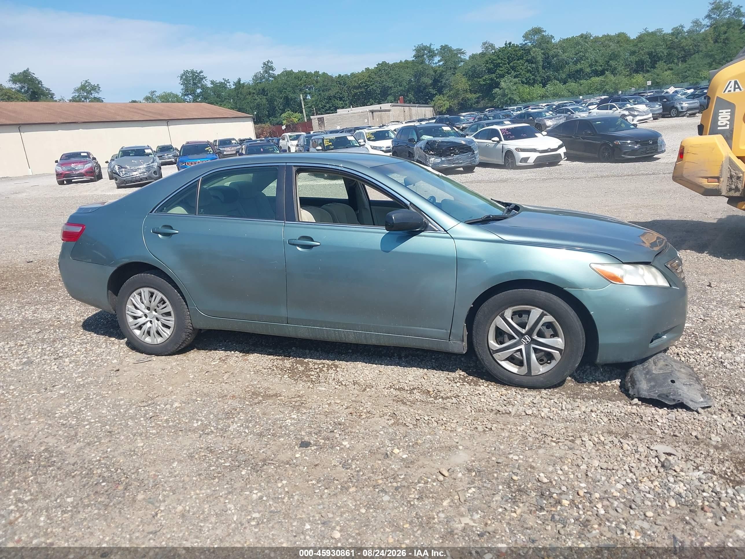 2008 Toyota Camry Le Green vin: 4T1BE46K58U767420
