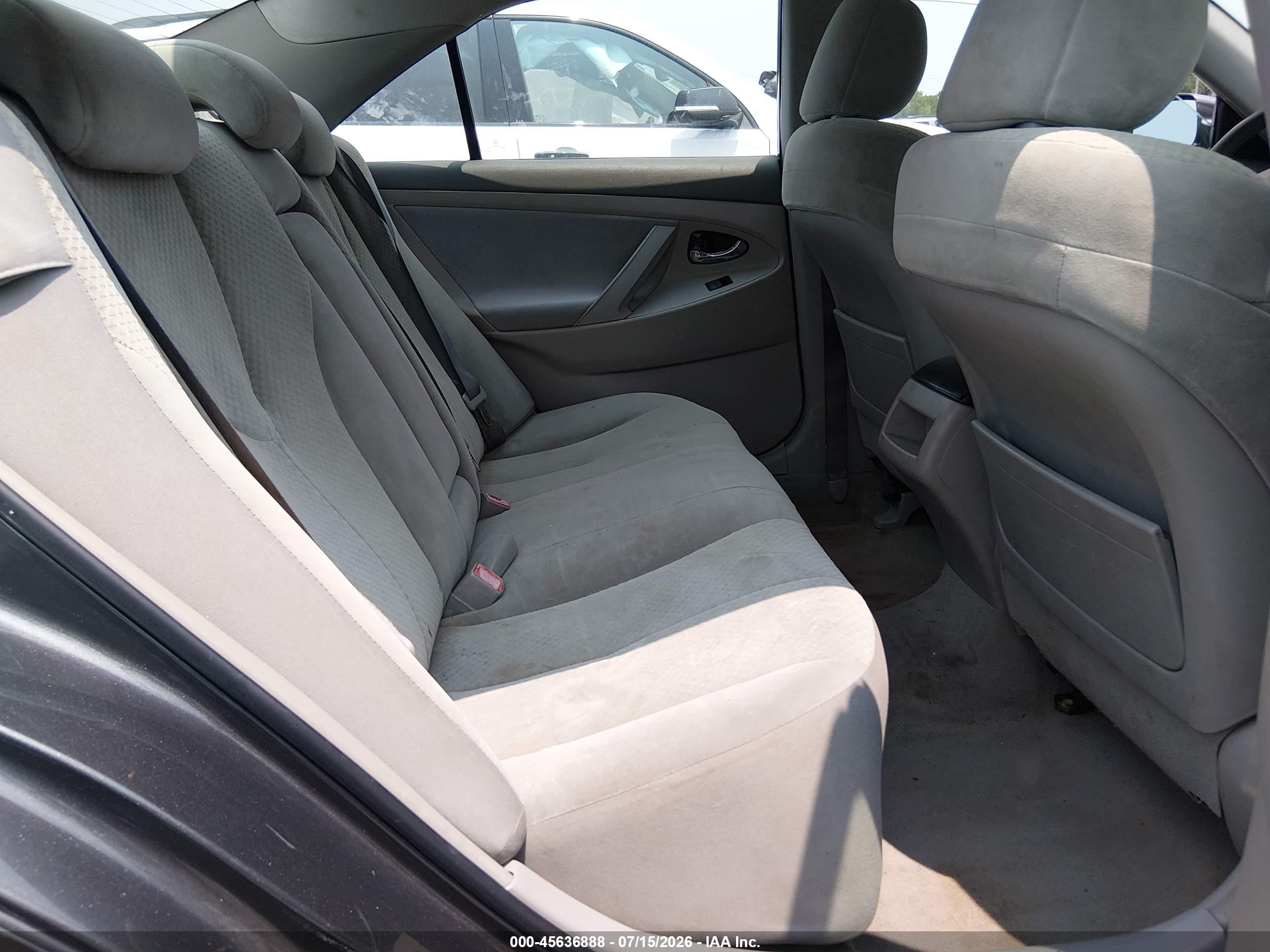 2008 Toyota Camry Le Gray vin: 4T1BE46K58U783049