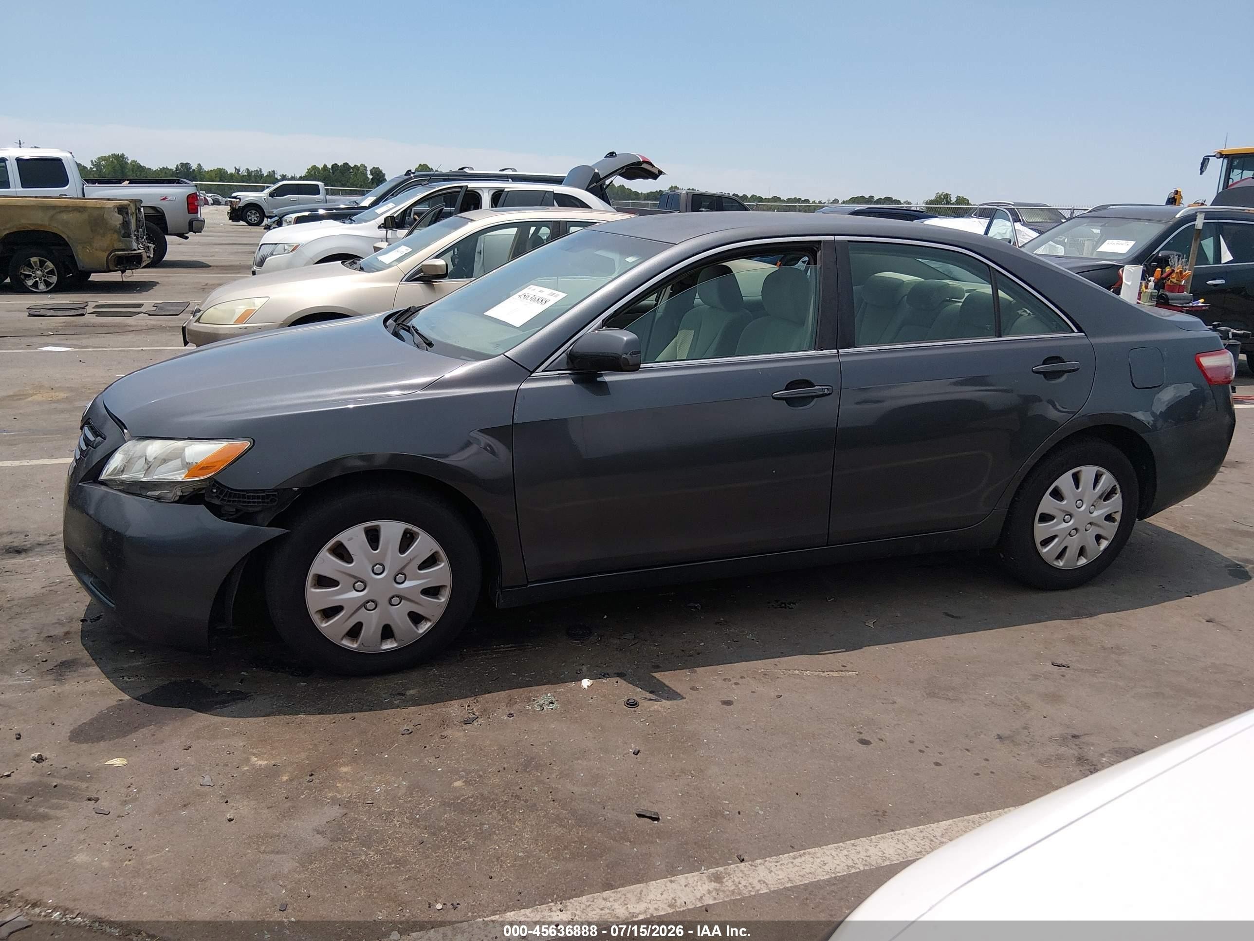 2008 Toyota Camry Le Gray vin: 4T1BE46K58U783049