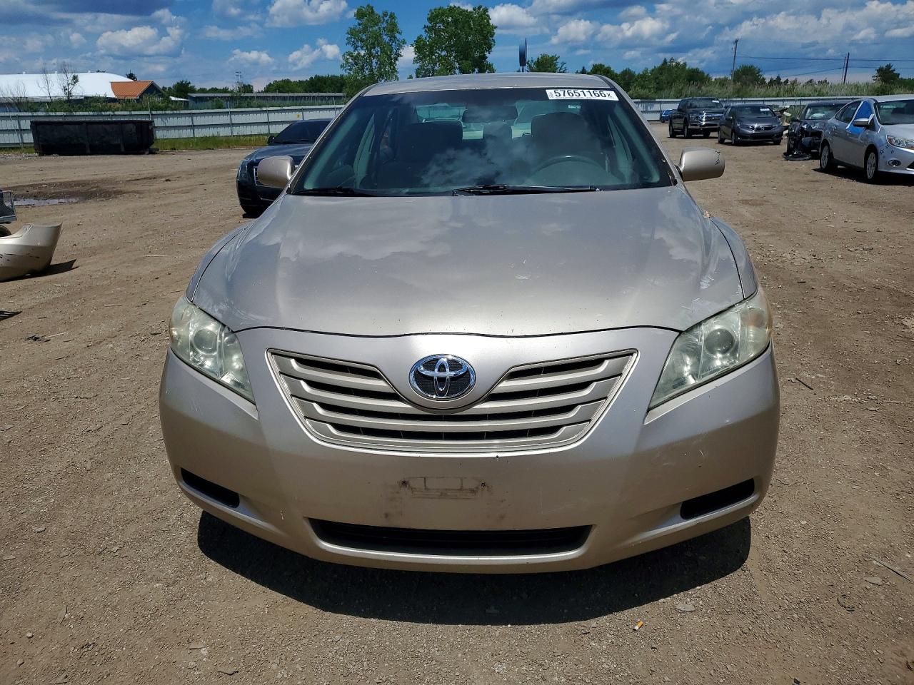 2009 Toyota Camry Le Gold vin: 4T1BE46K59U301780
