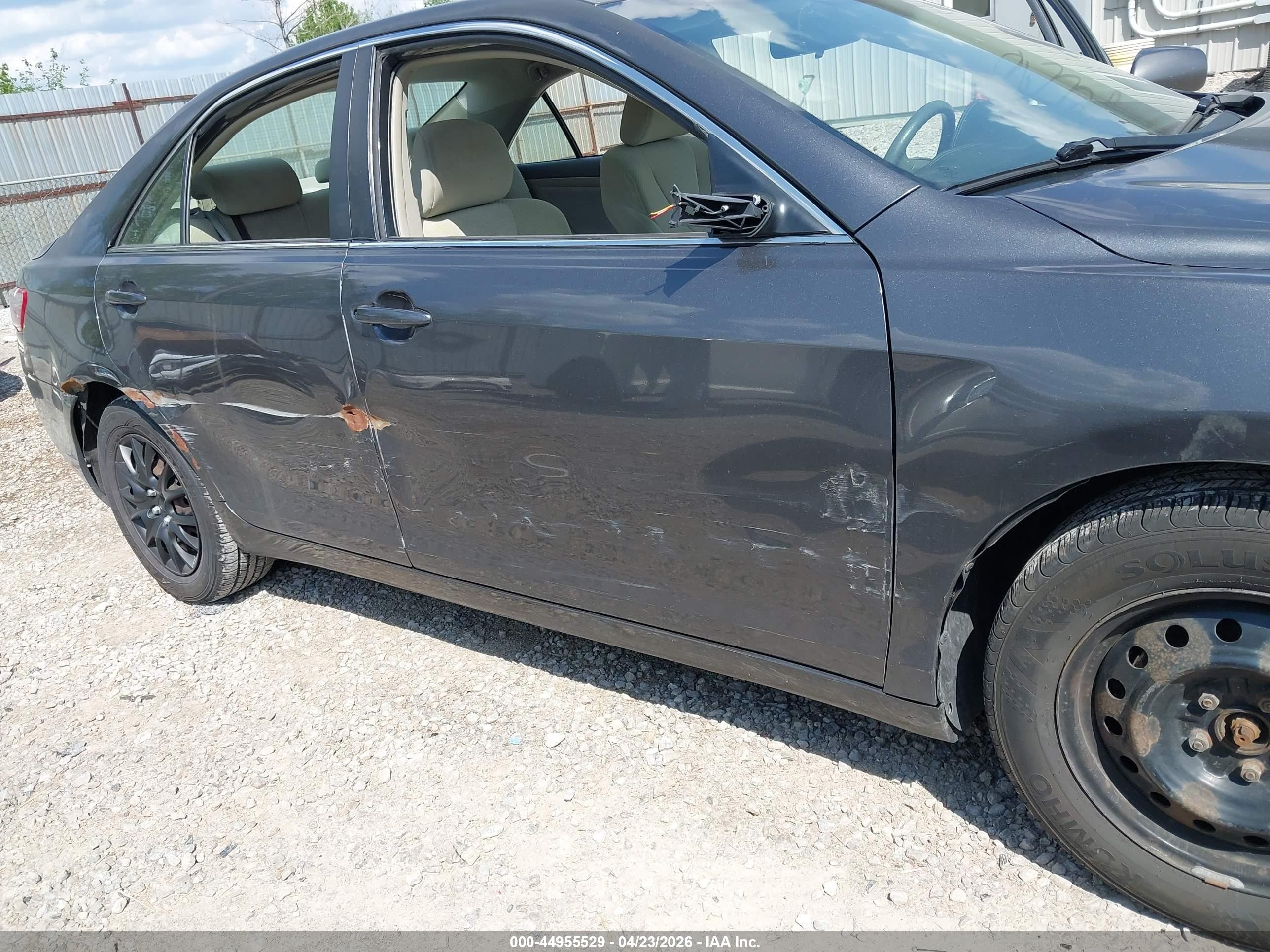 2009 Toyota Camry Le Серый vin: 4T1BE46K59U309782