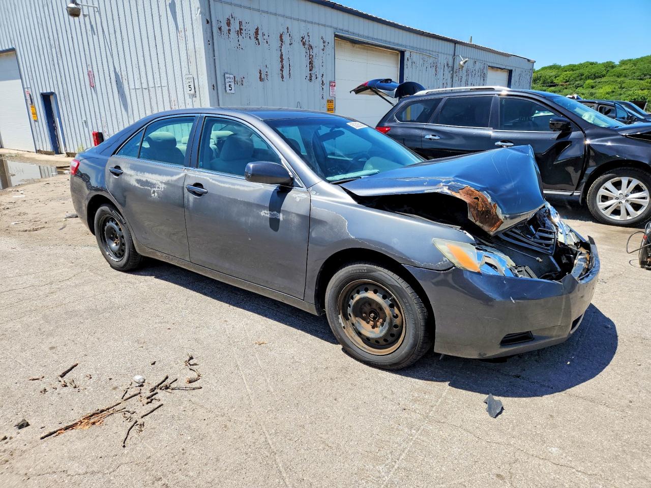 2009 Toyota Camry Le Gray vin: 4T1BE46K59U314982