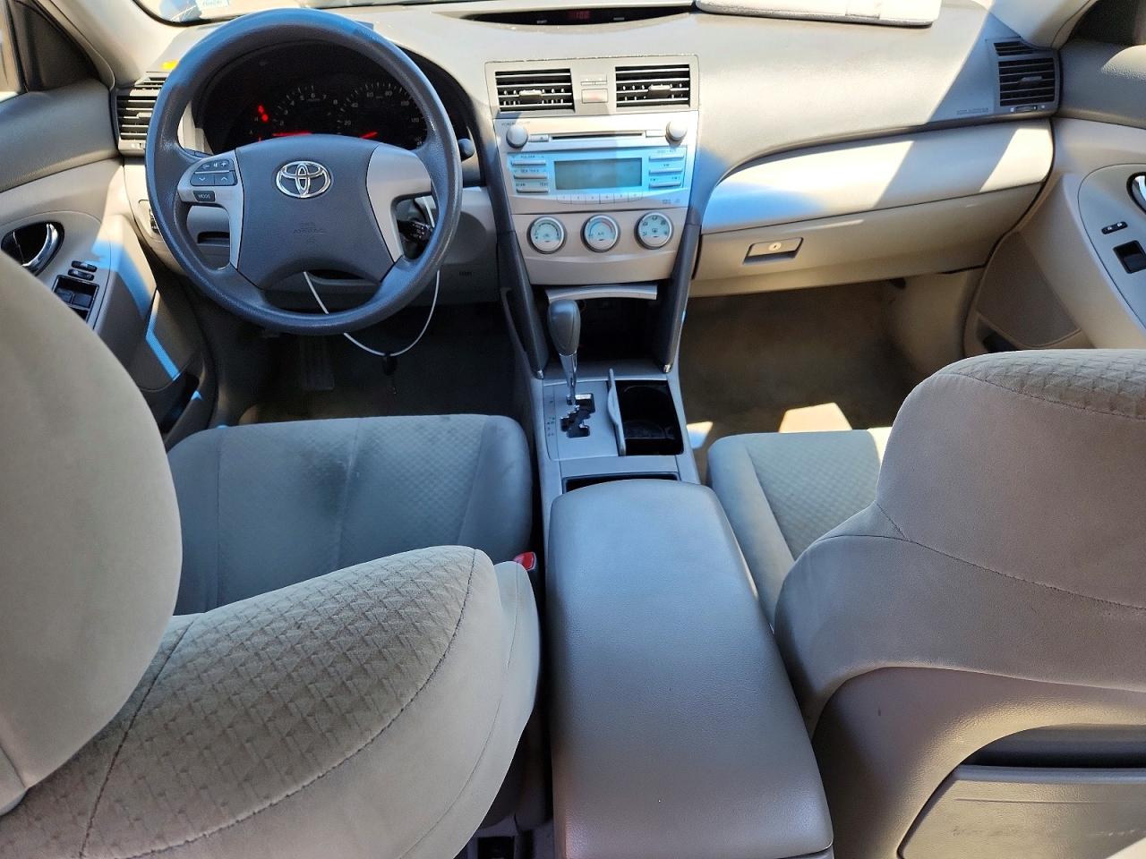 2009 Toyota Camry Le Gray vin: 4T1BE46K59U314982