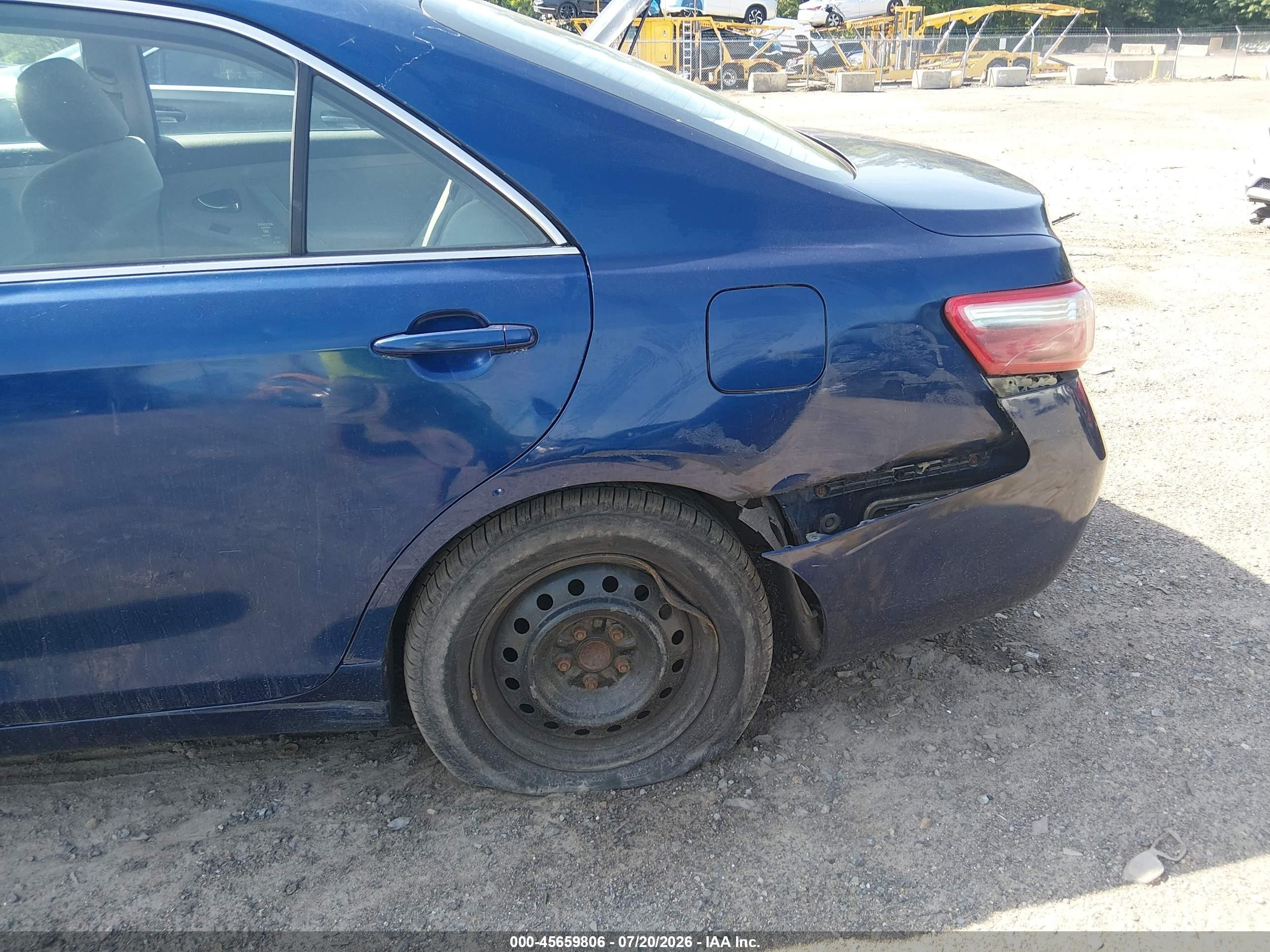 2009 Toyota Camry Le Blue vin: 4T1BE46K59U320975