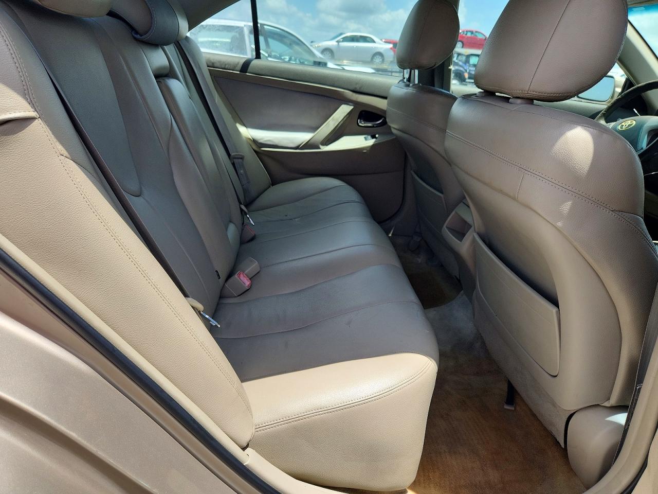 2009 Toyota Camry Base Tan vin: 4T1BE46K59U341695
