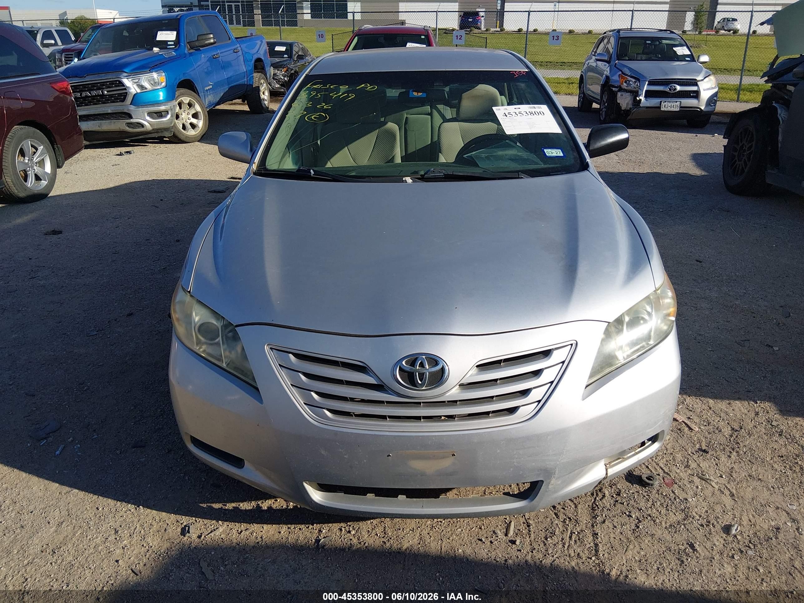 2009 Toyota Camry Le Серебряный vin: 4T1BE46K59U361753