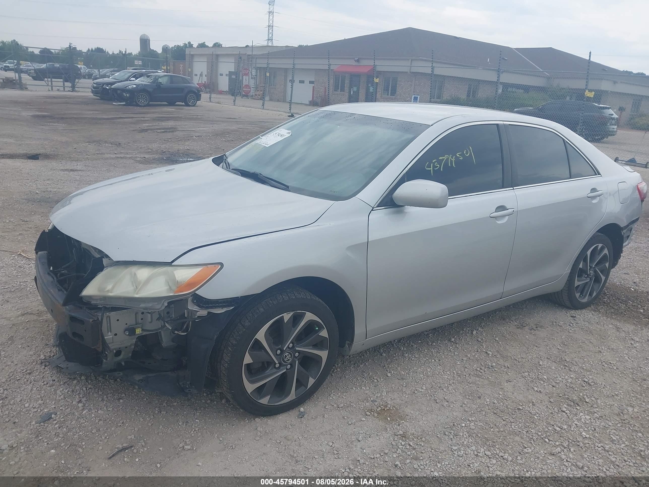 2009 Toyota Camry Le Silver vin: 4T1BE46K59U365334
