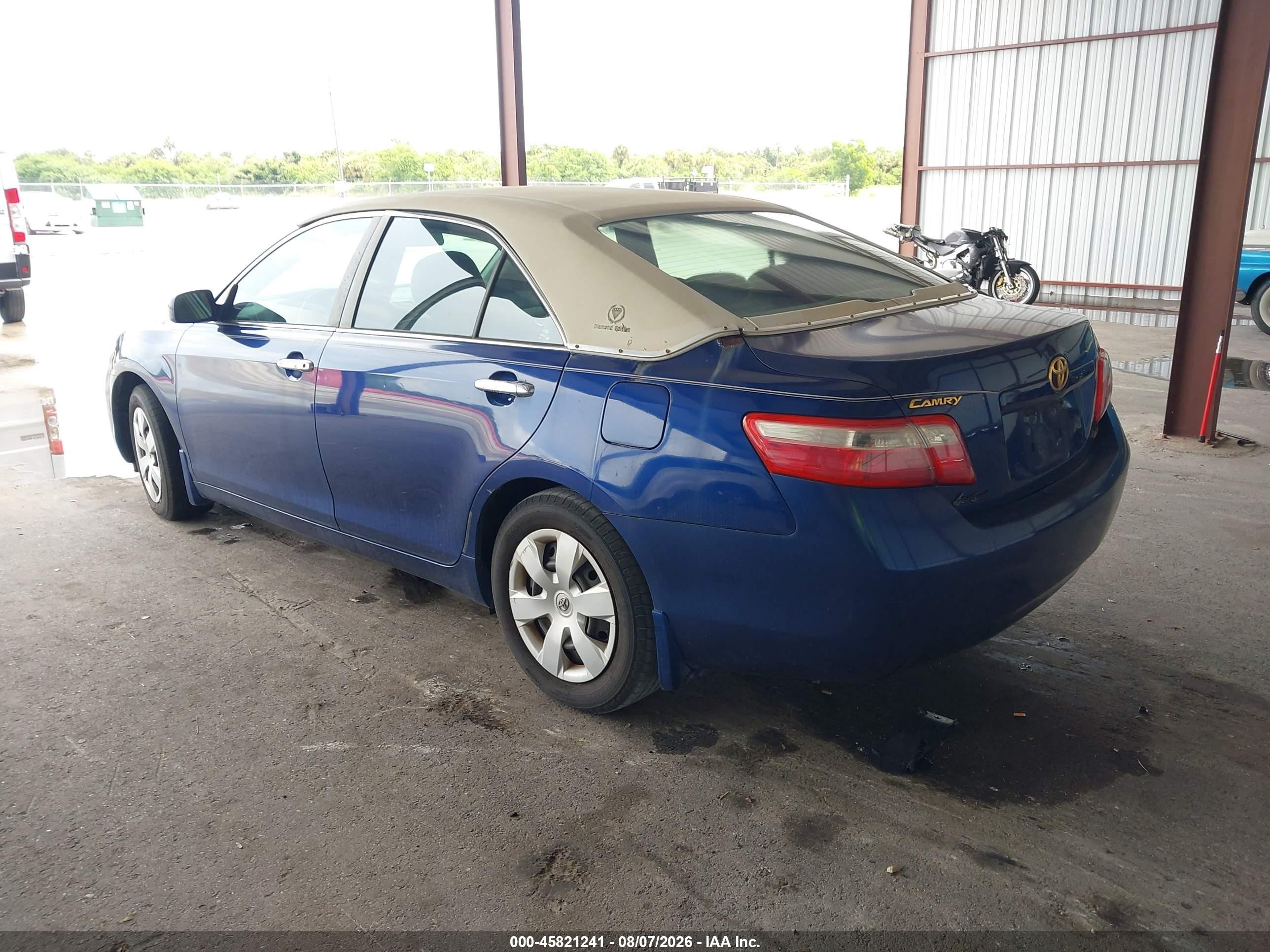2009 Toyota Camry Le Blue vin: 4T1BE46K59U404424