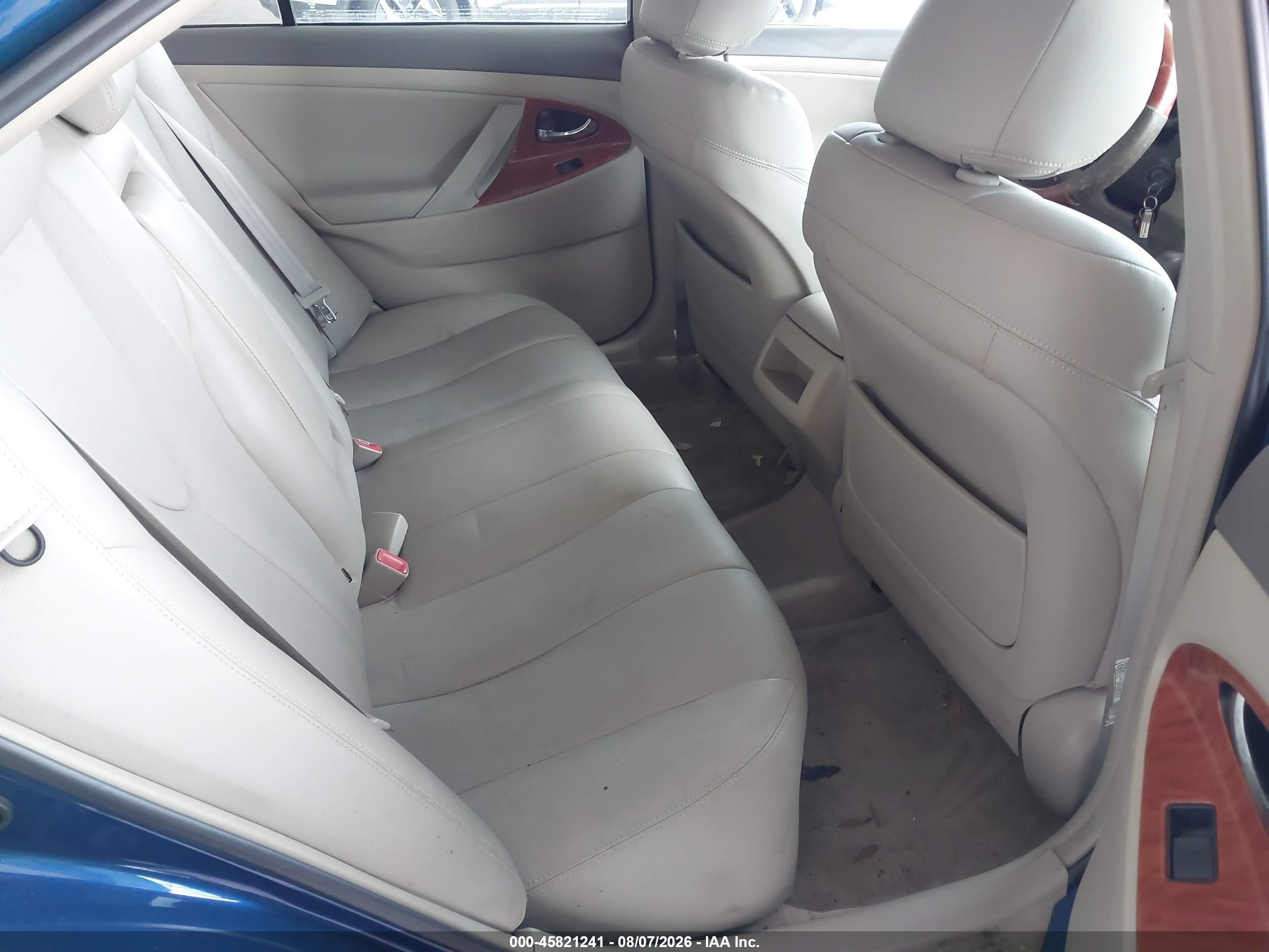 2009 Toyota Camry Le Blue vin: 4T1BE46K59U404424