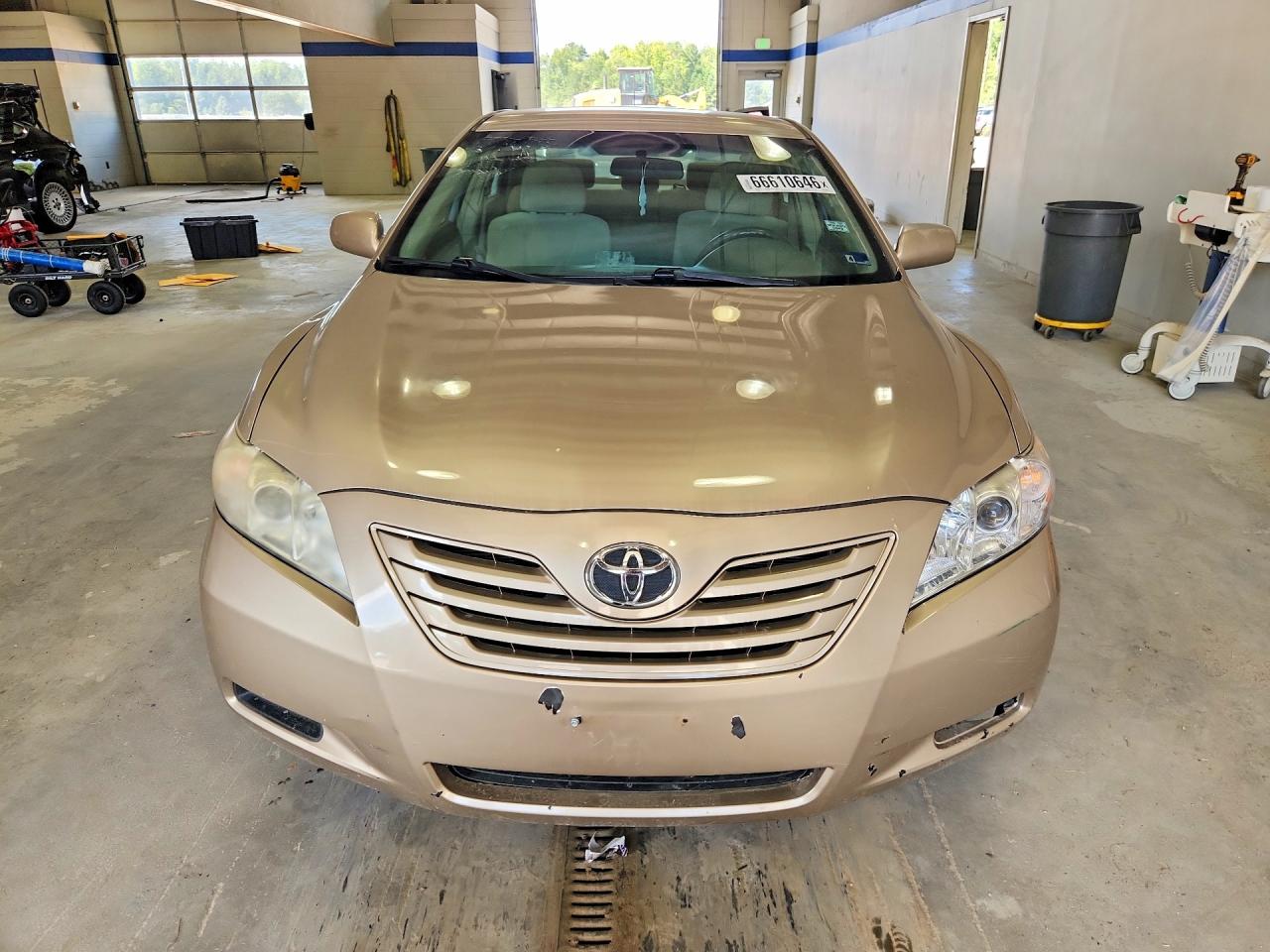 2009 Toyota Camry Le Tan vin: 4T1BE46K59U414886