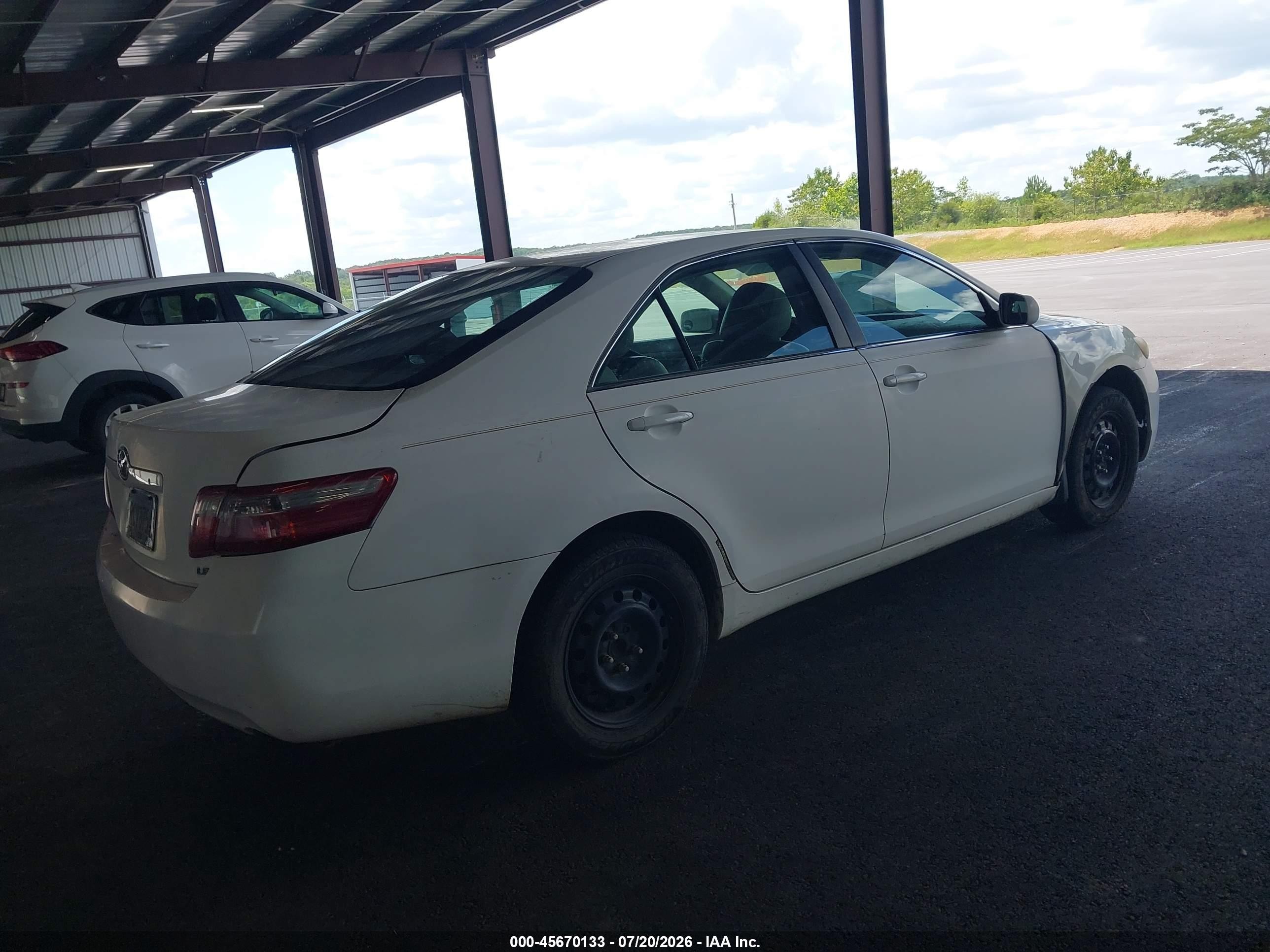 2009 Toyota Camry Le White vin: 4T1BE46K59U794991