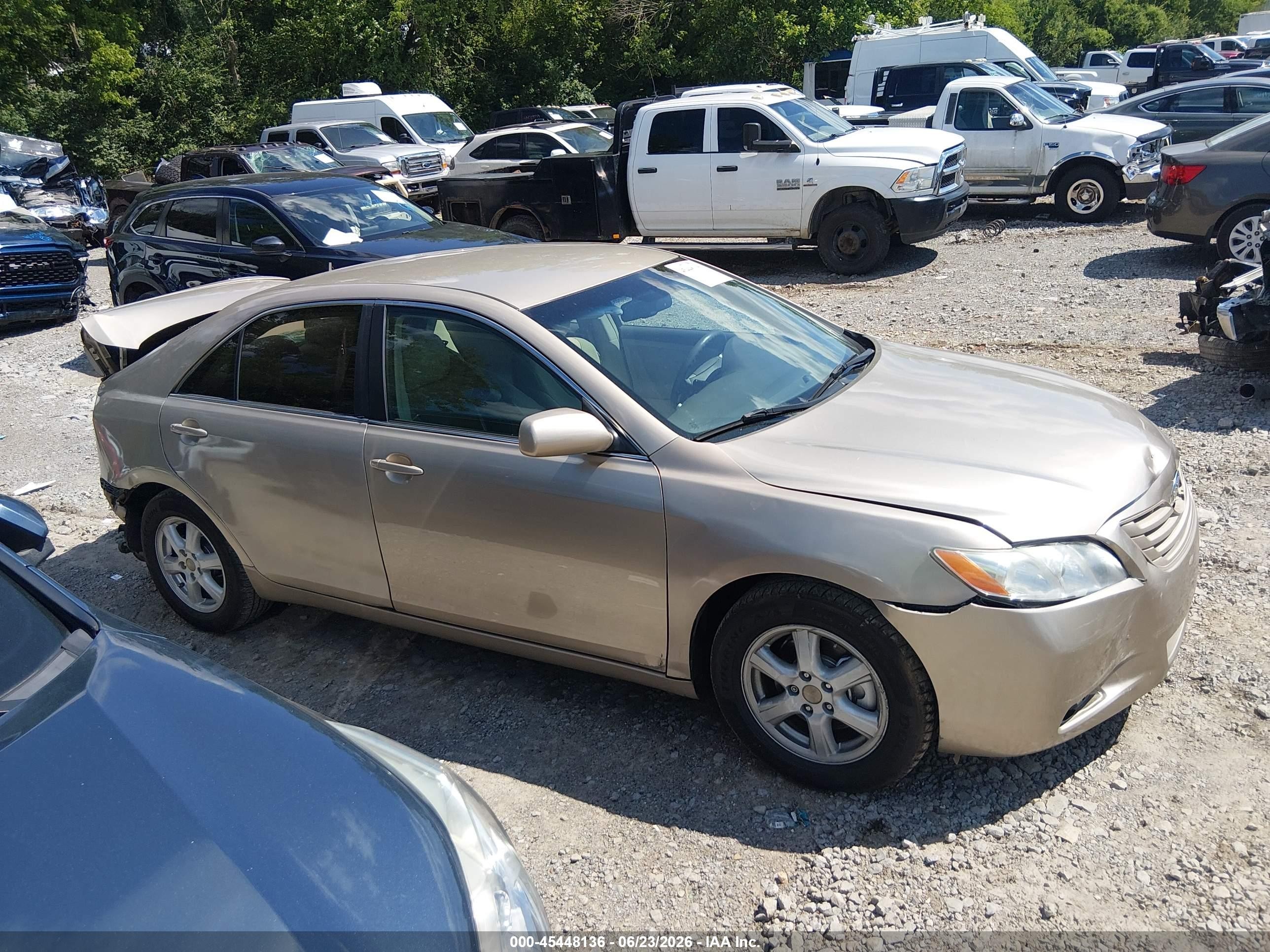 2009 Toyota Camry Le Золотой vin: 4T1BE46K59U818044