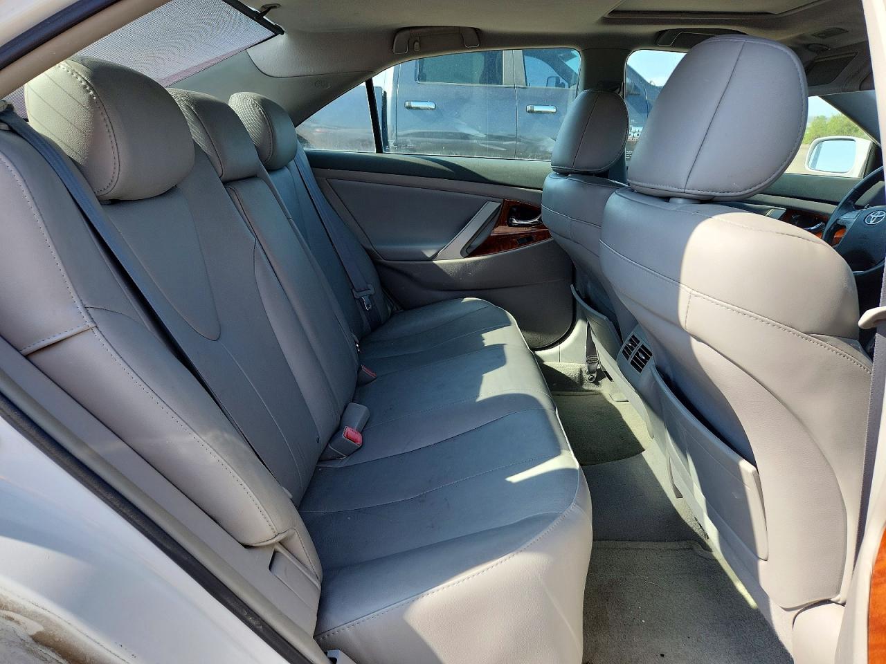 2009 Toyota Camry Xle White vin: 4T1BE46K59U892175