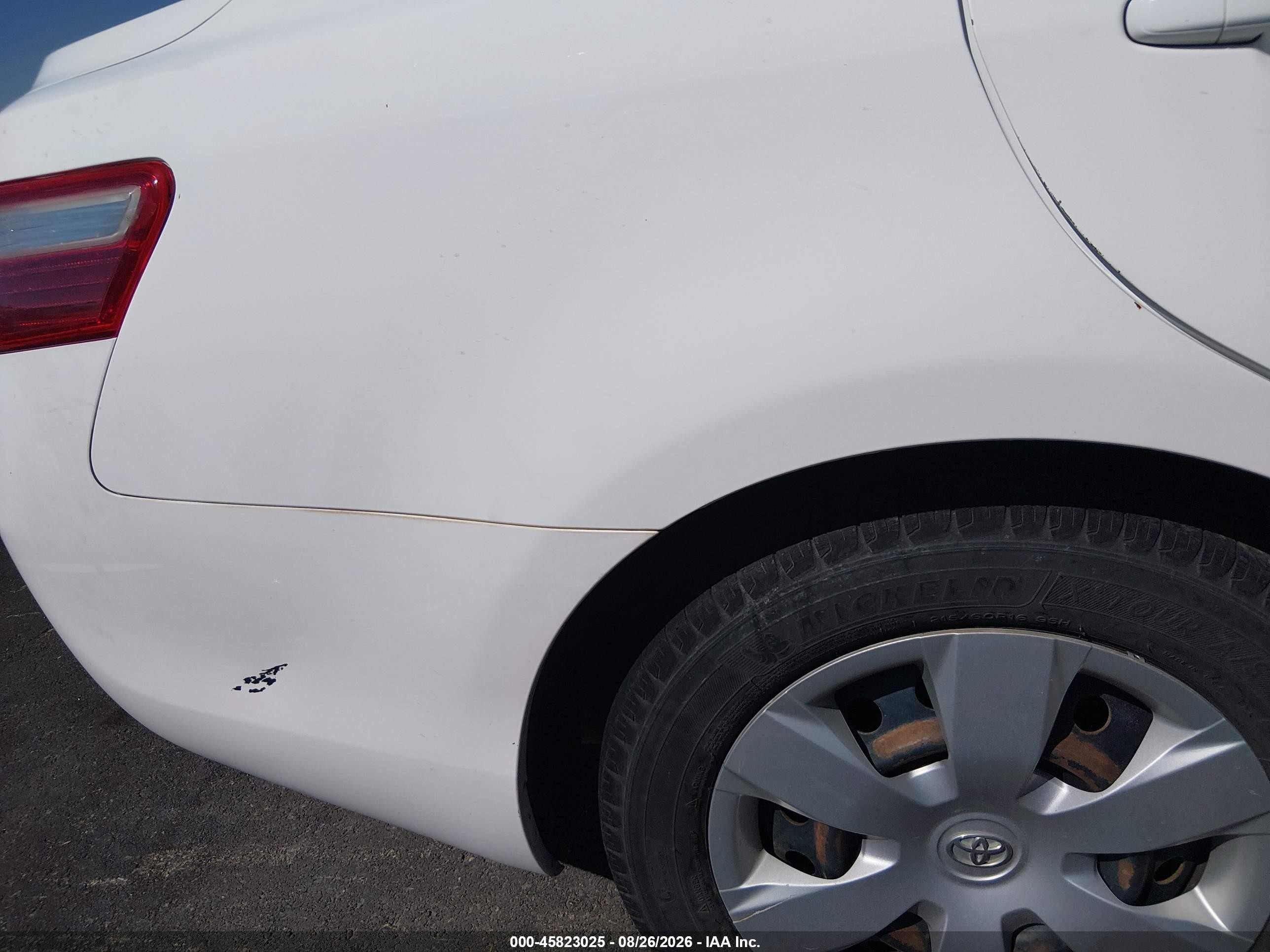 2009 Toyota Camry Le White vin: 4T1BE46K59U915759