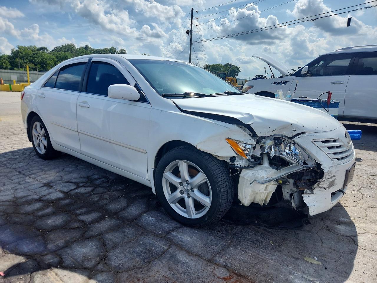 2009 Toyota Camry Le Белый vin: 4T1BE46K59U916183