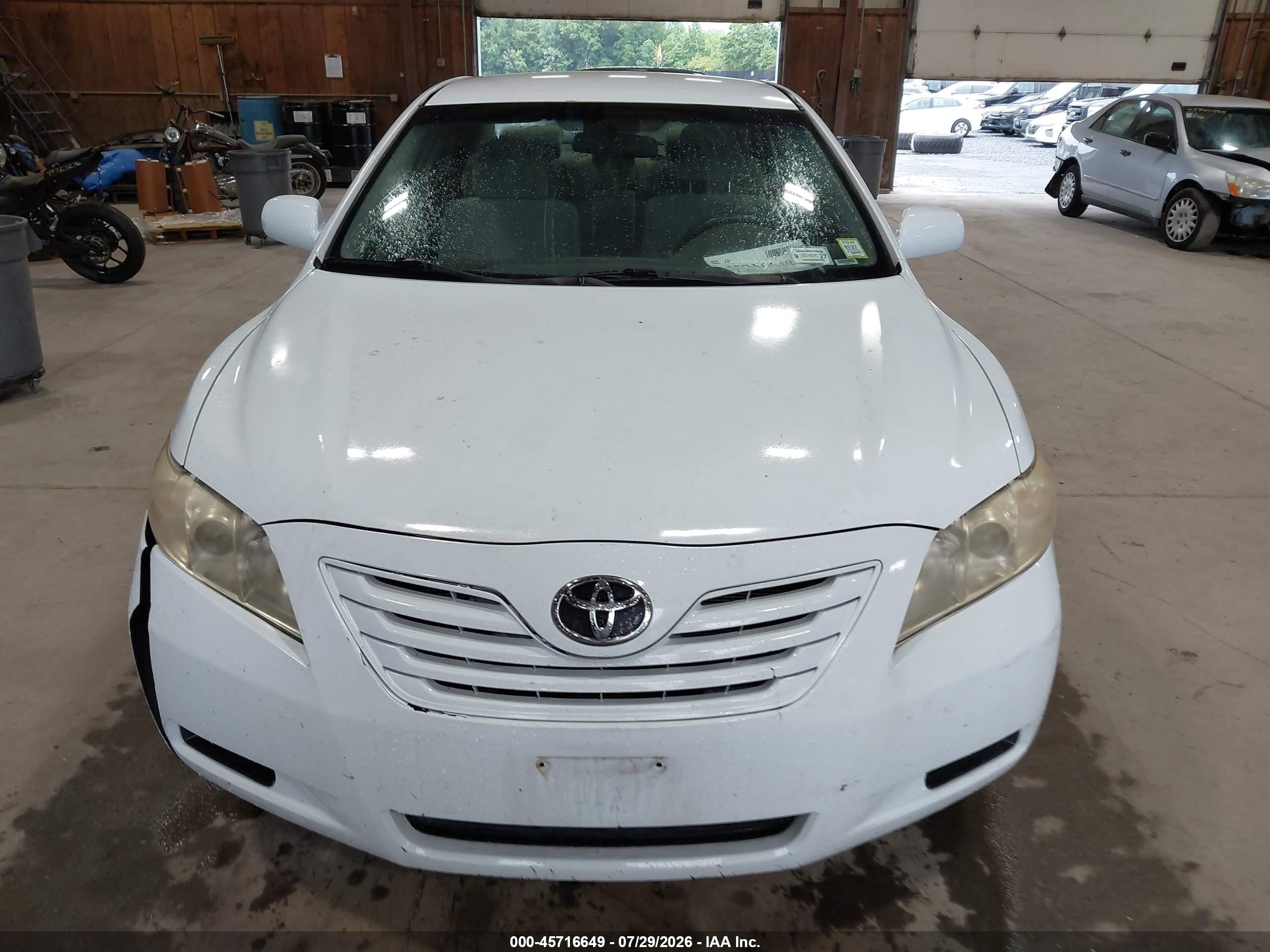 2009 Toyota Camry Le Белый vin: 4T1BE46K59U918452