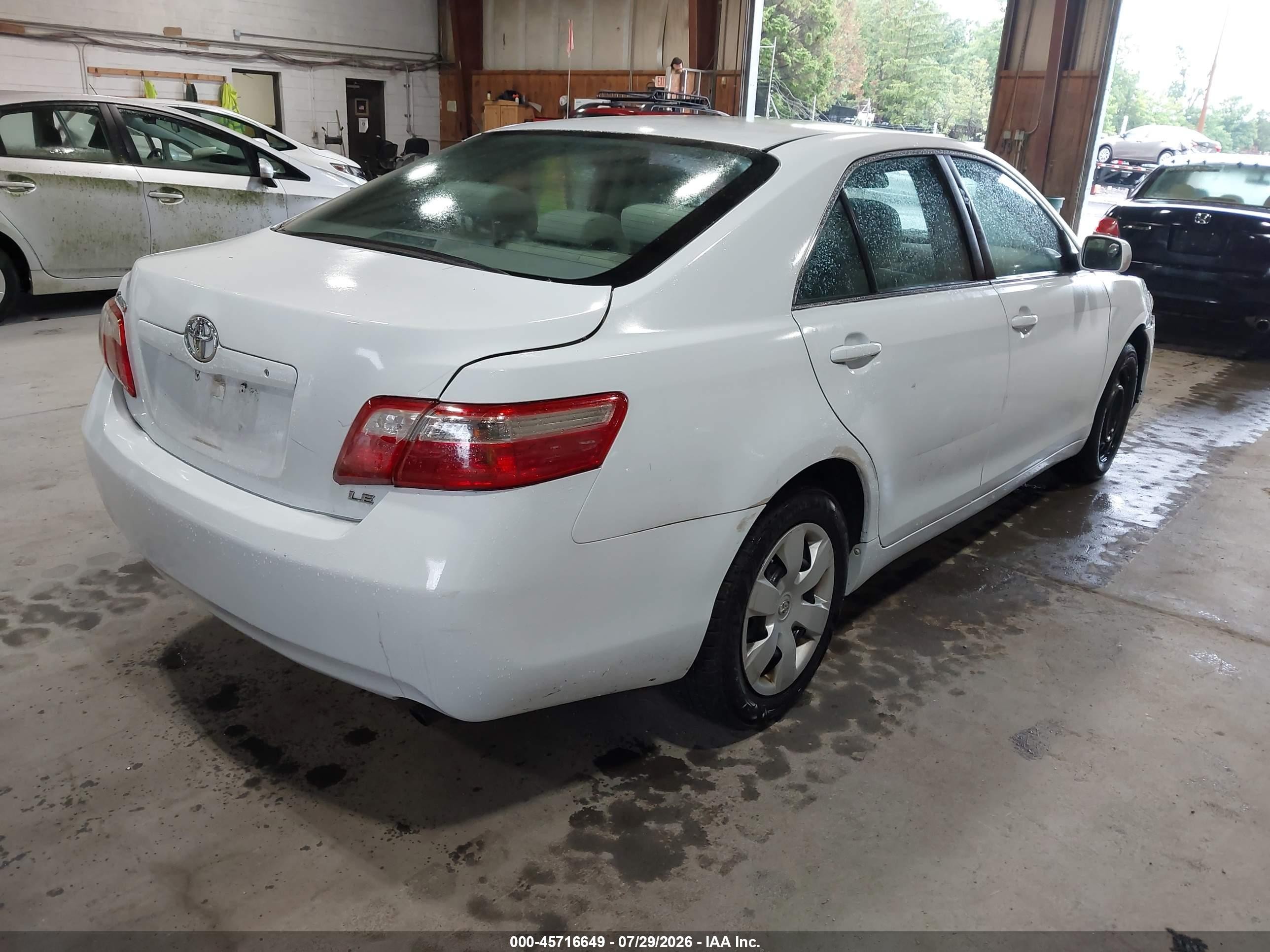 2009 Toyota Camry Le Белый vin: 4T1BE46K59U918452