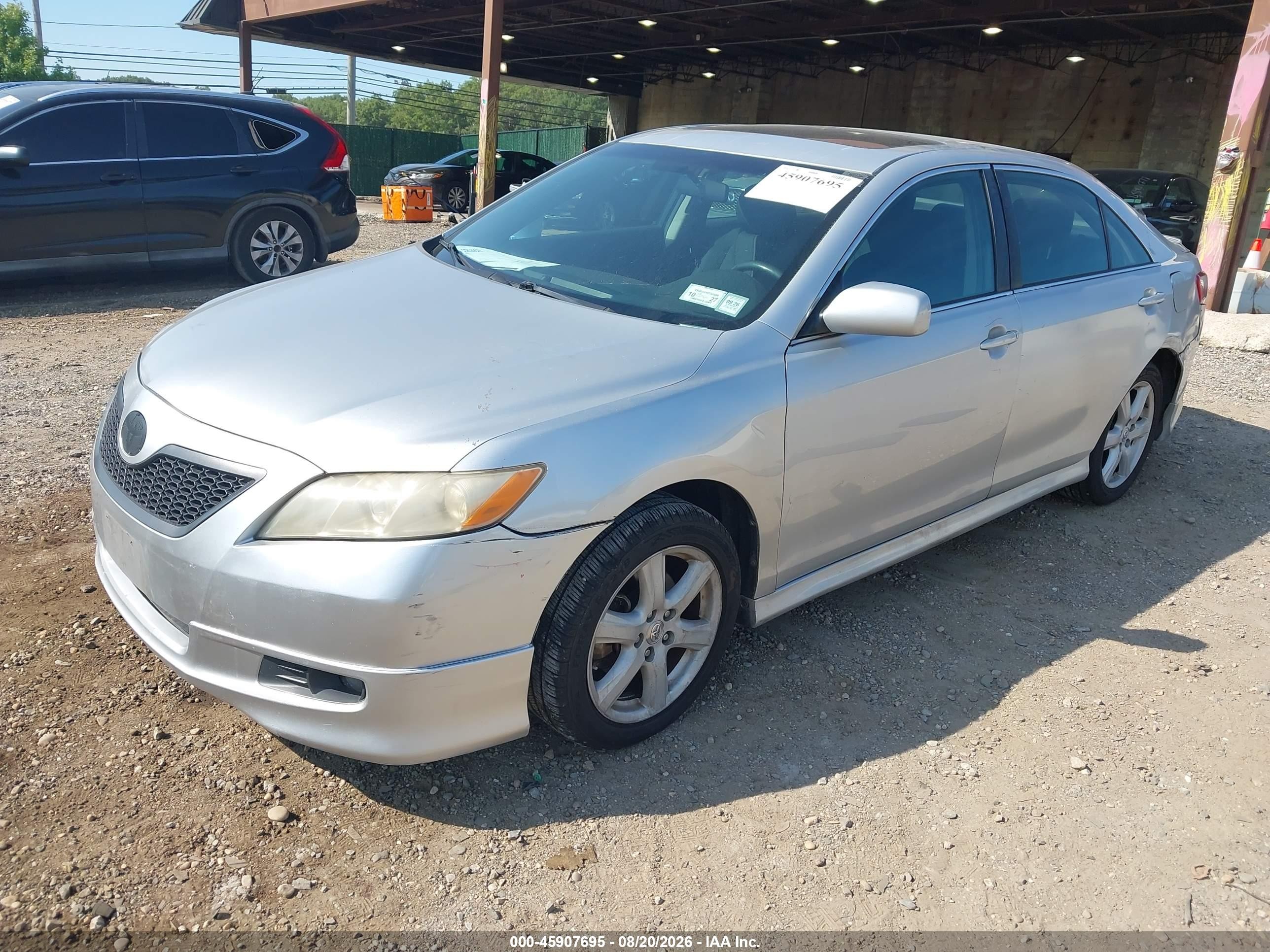 2007 Toyota Camry Se Серебряный vin: 4T1BE46K67U011710