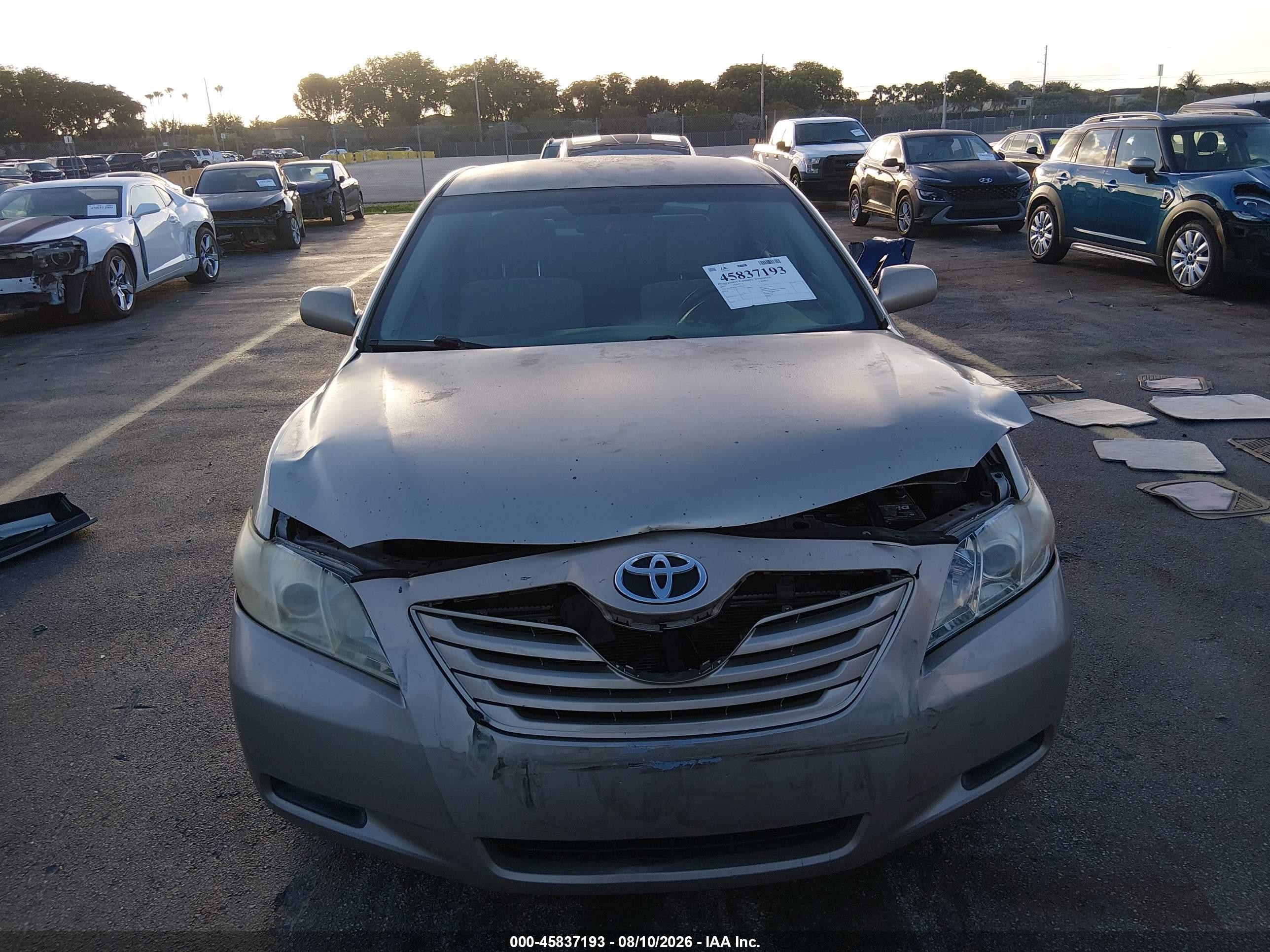 2007 Toyota Camry Ce Gold vin: 4T1BE46K67U014610