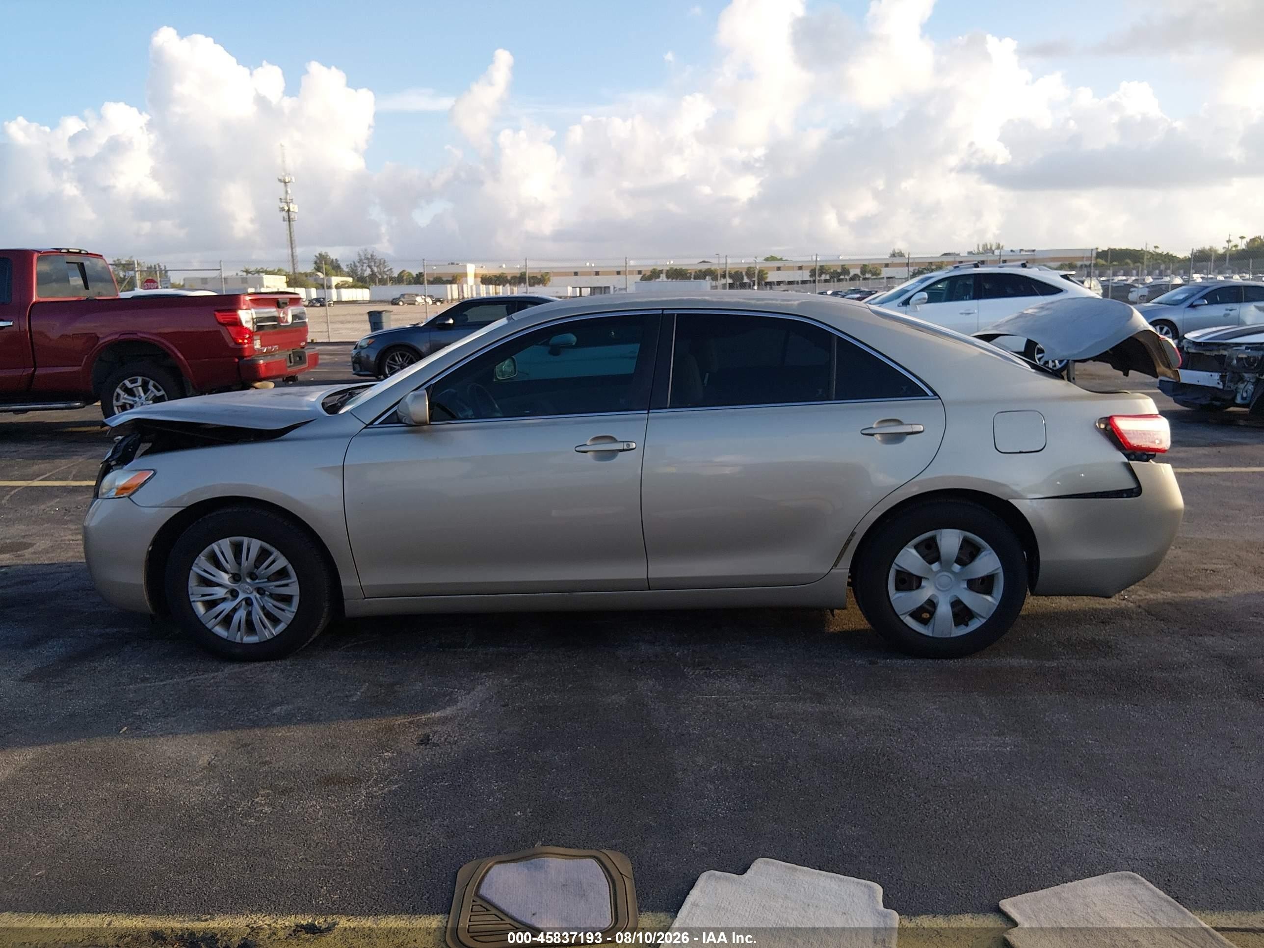 2007 Toyota Camry Ce Gold vin: 4T1BE46K67U014610