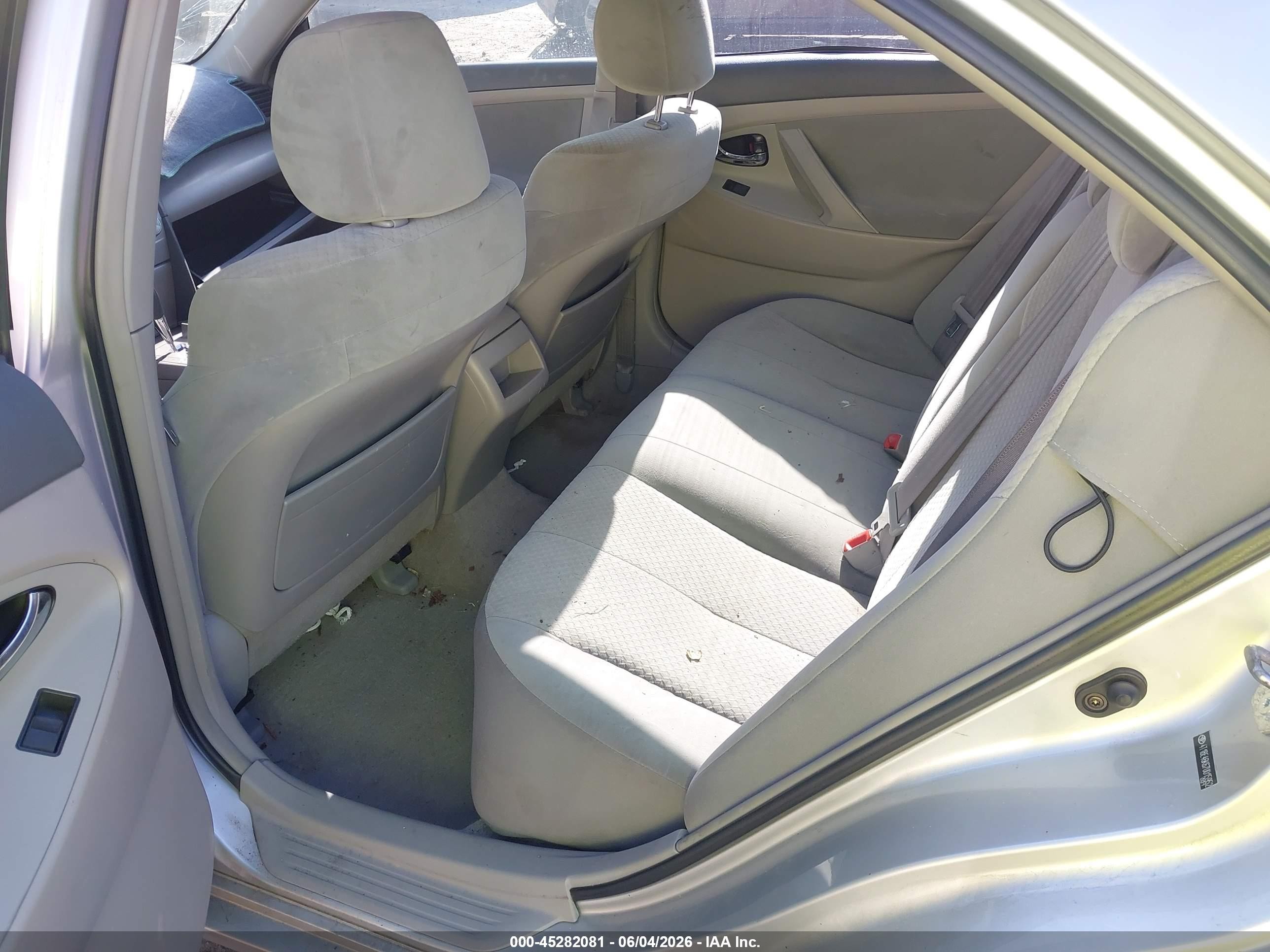2007 Toyota Camry Le Silver vin: 4T1BE46K67U015952