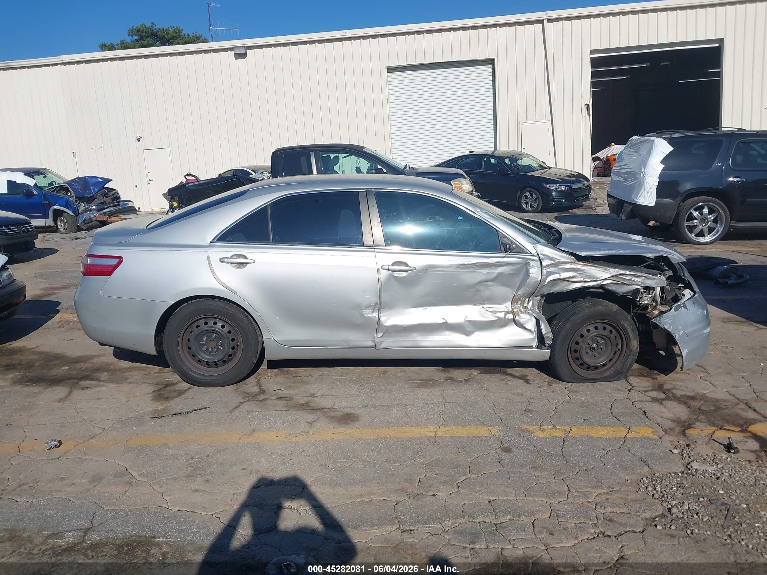 2007 Toyota Camry Le Silver vin: 4T1BE46K67U015952